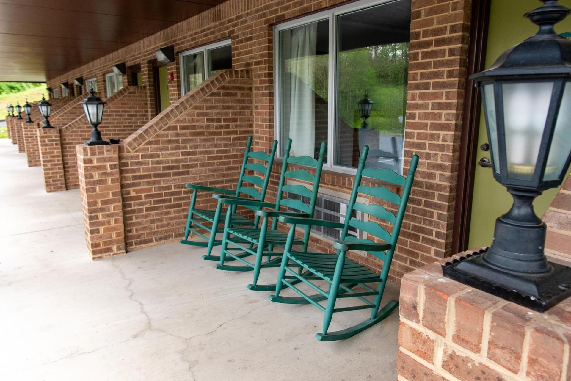 Townsend River Breeze Inn photo 29