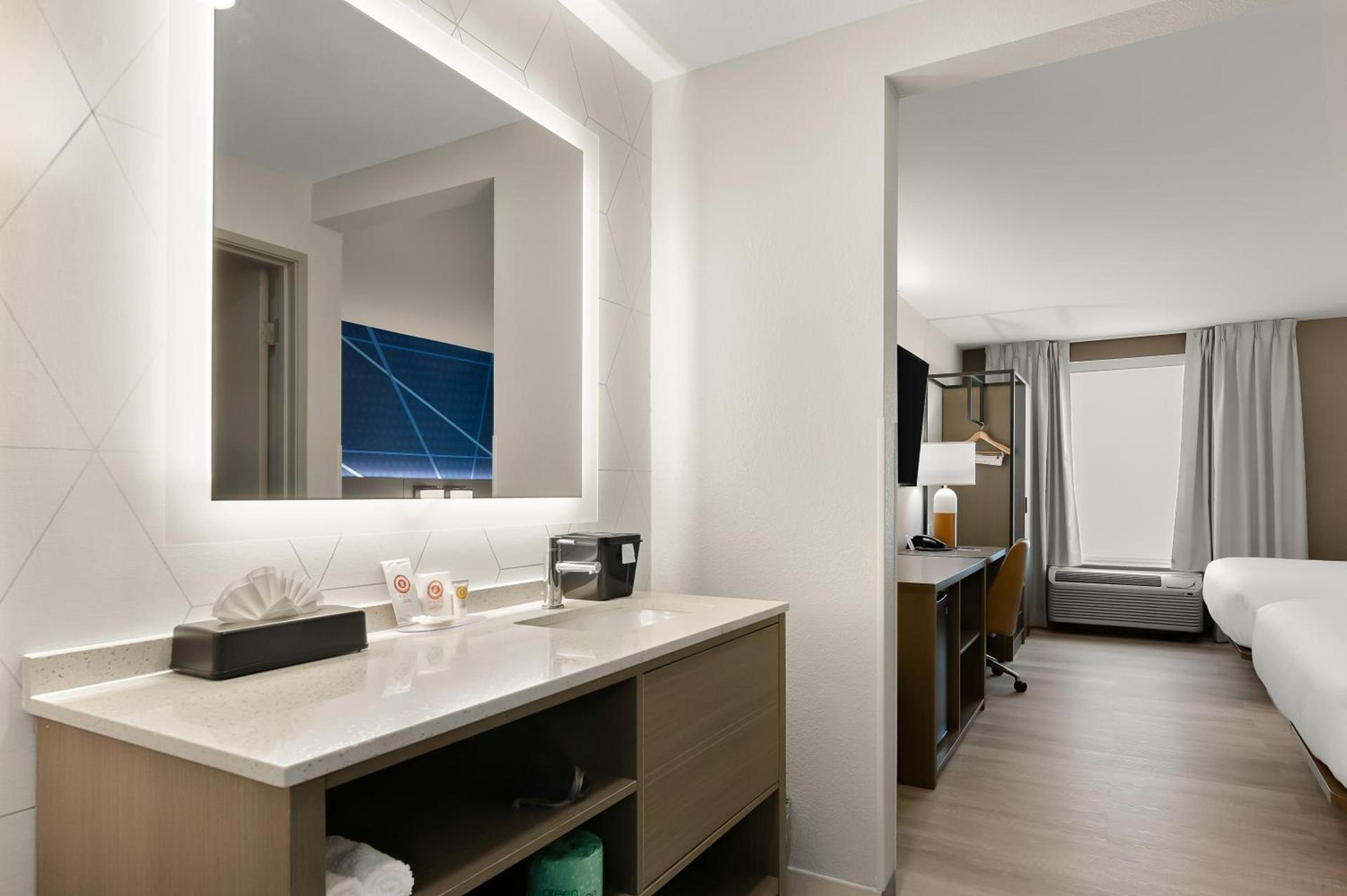 Comfort Inn Conroe photo 63