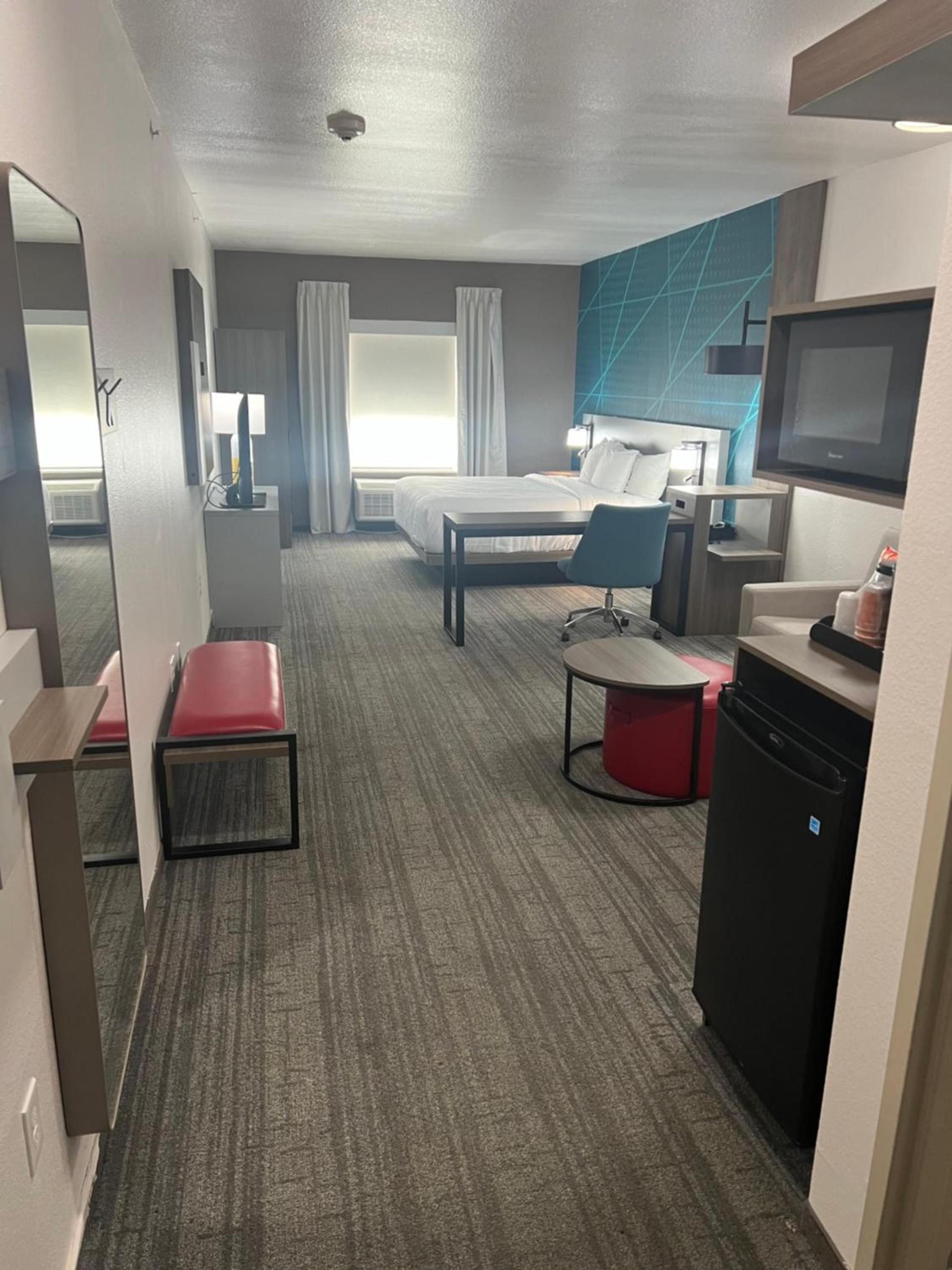 Comfort Suites DeSoto Dallas South photo 58