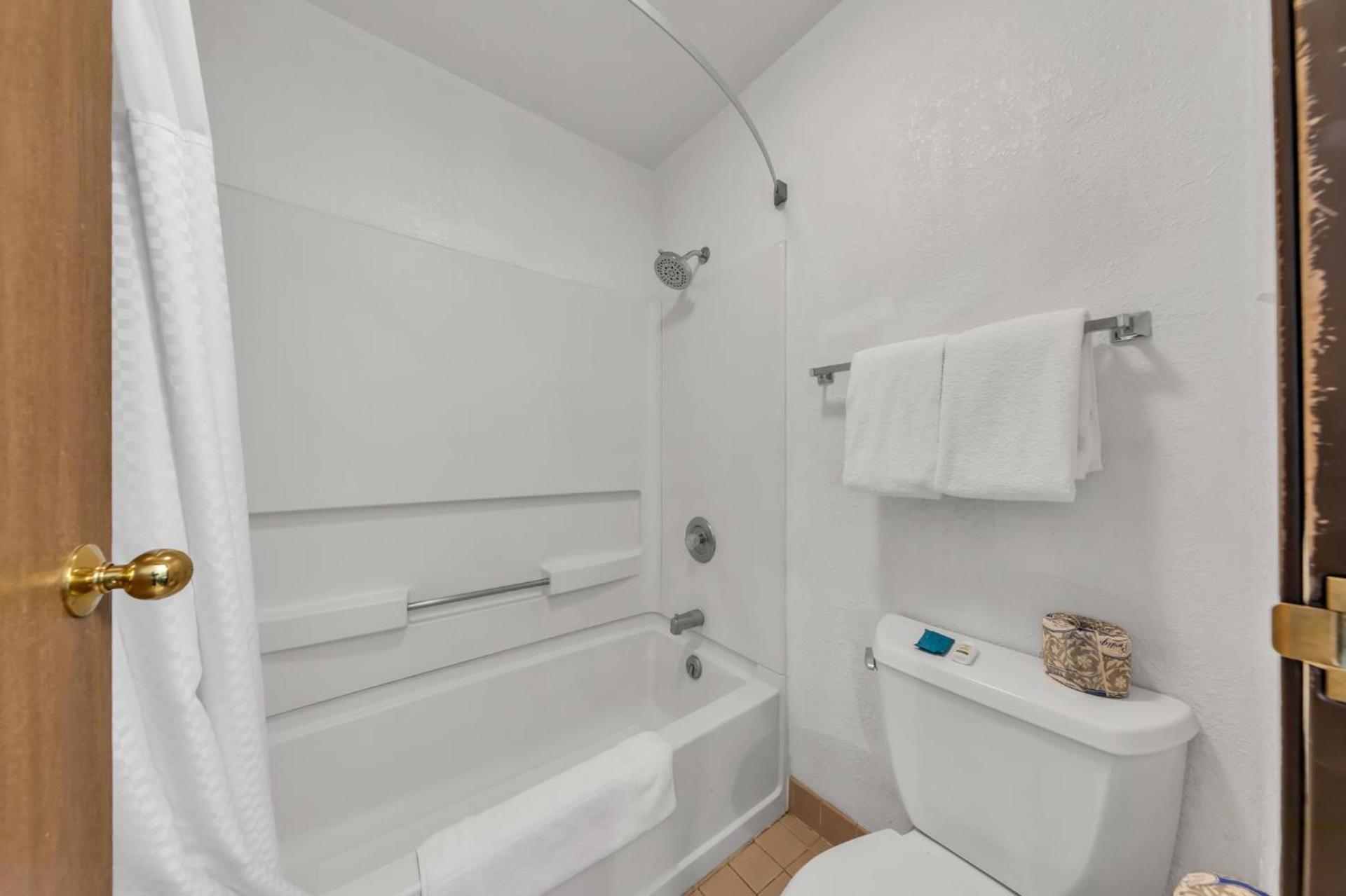 Days Inn by Wyndham Carson City photo 15