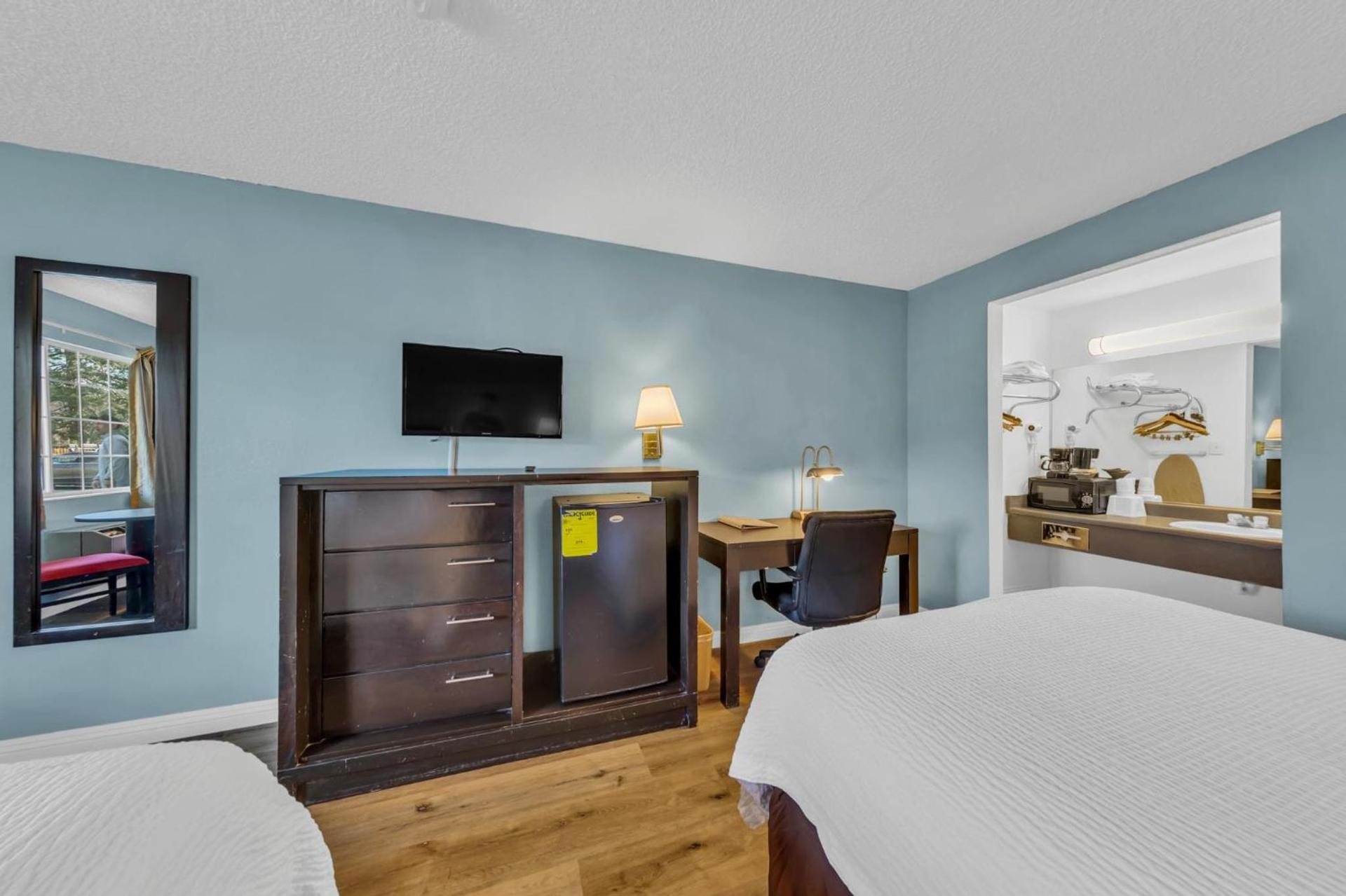 Days Inn by Wyndham Carson City photo 63