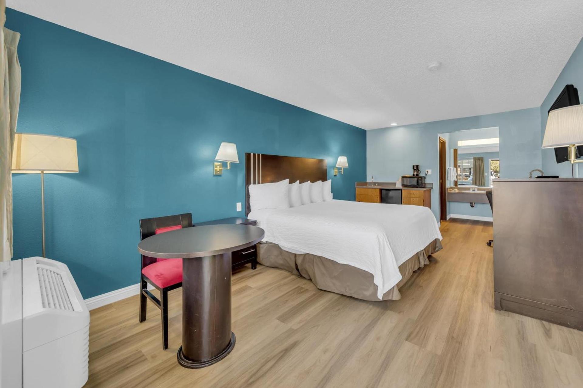 Days Inn by Wyndham Carson City photo 18
