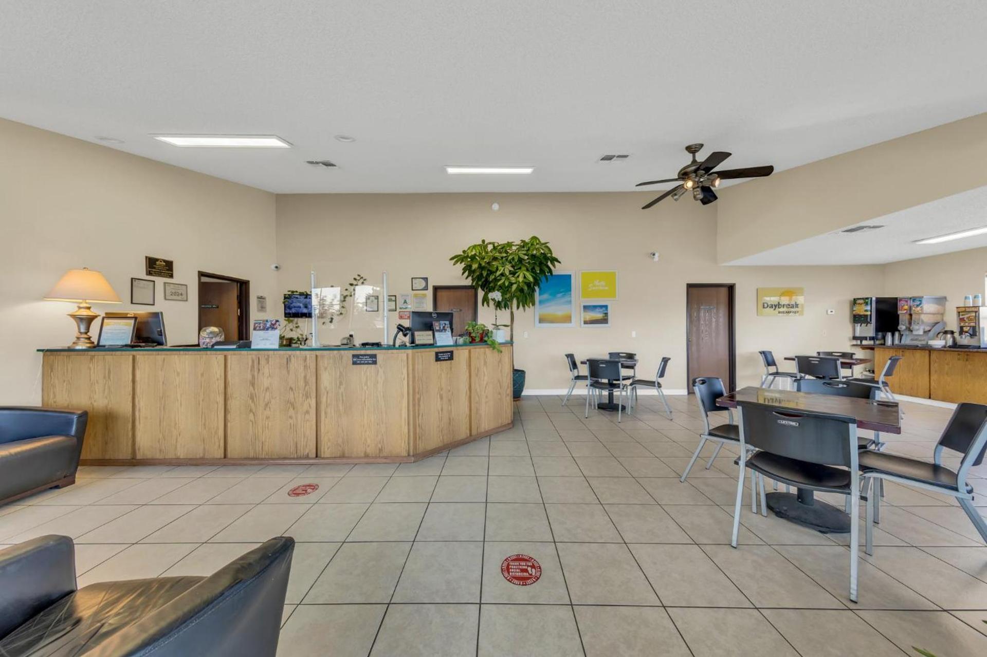 Days Inn by Wyndham Carson City photo 25