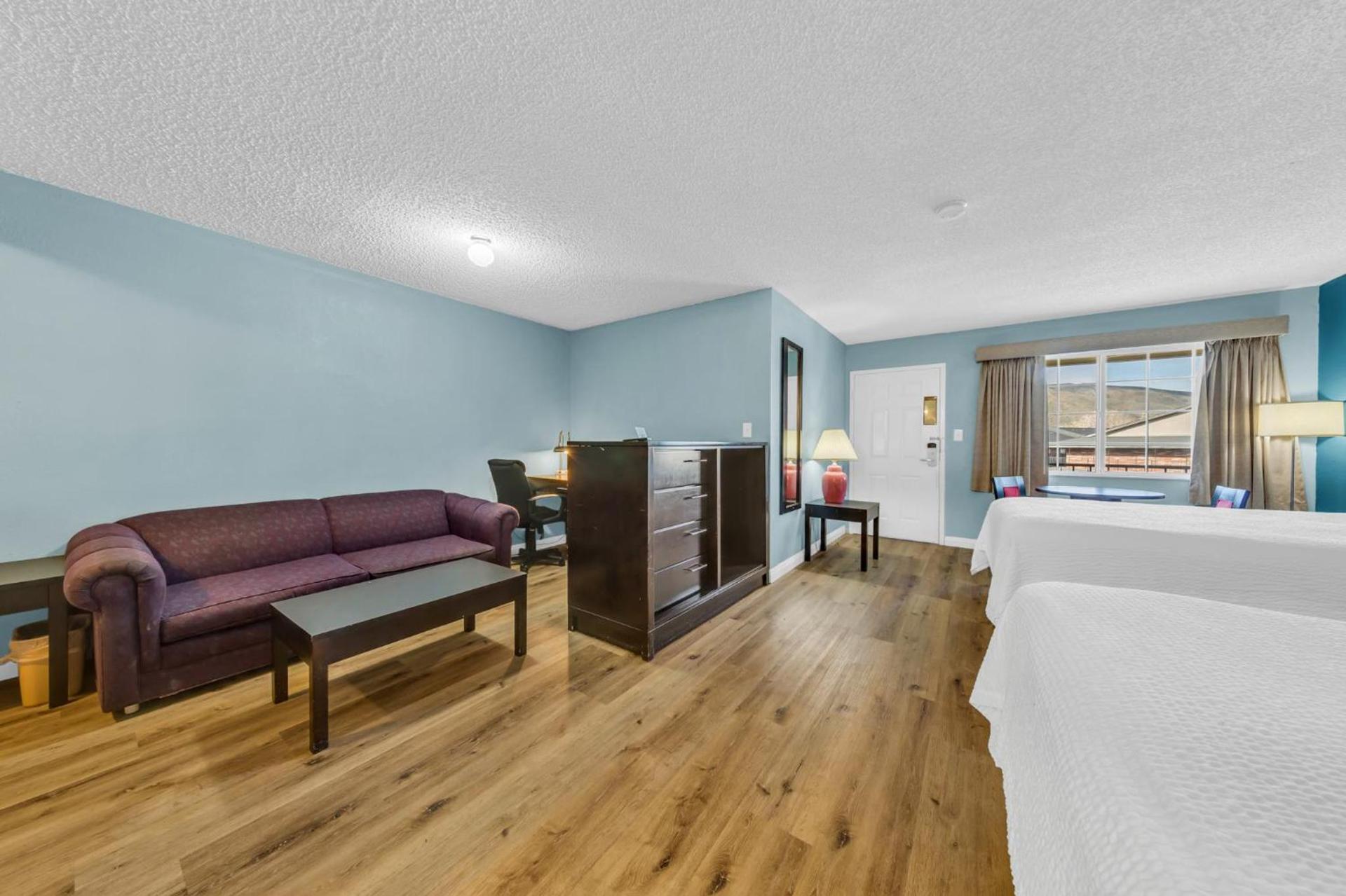 Days Inn by Wyndham Carson City photo 44