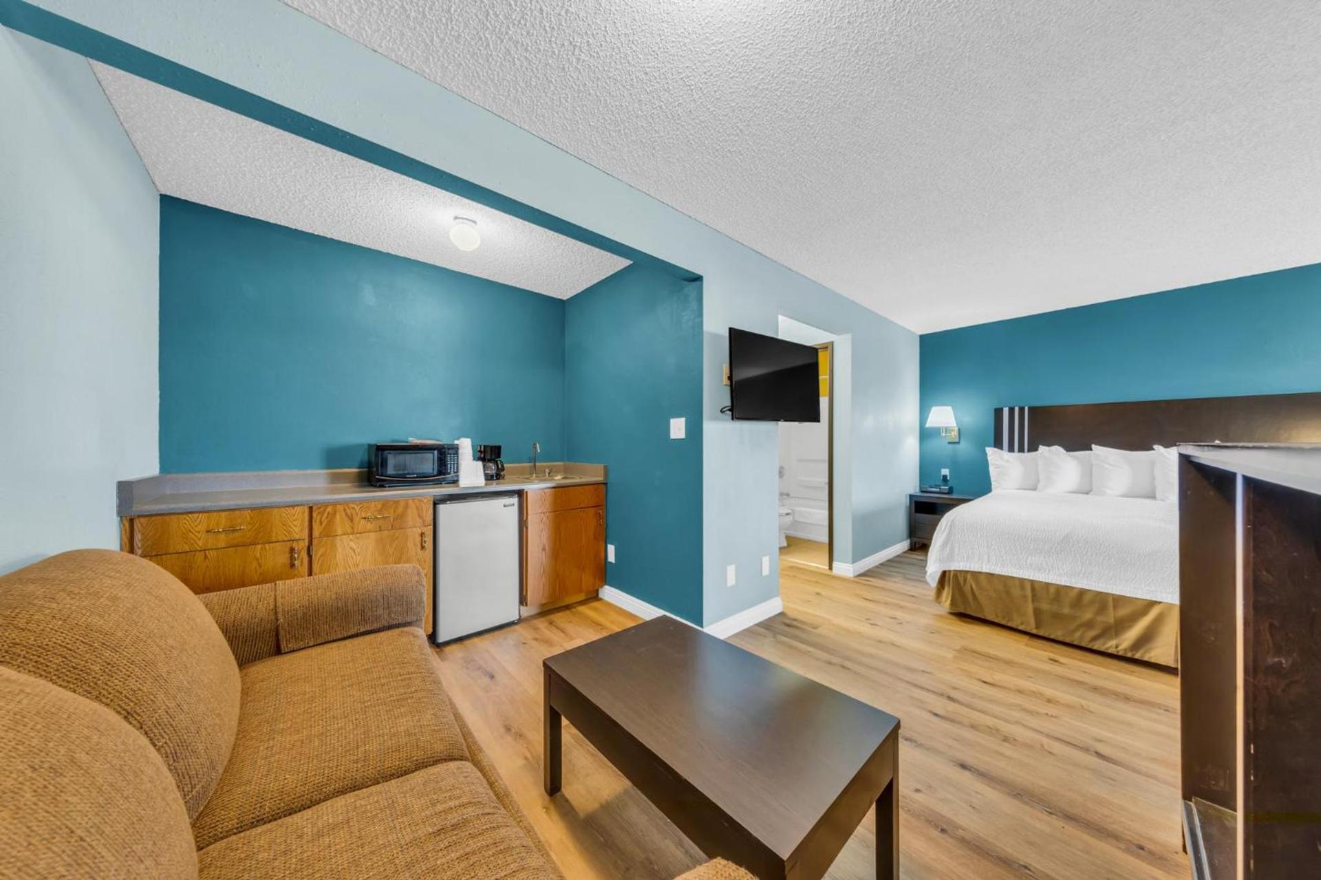 Days Inn by Wyndham Carson City photo 52