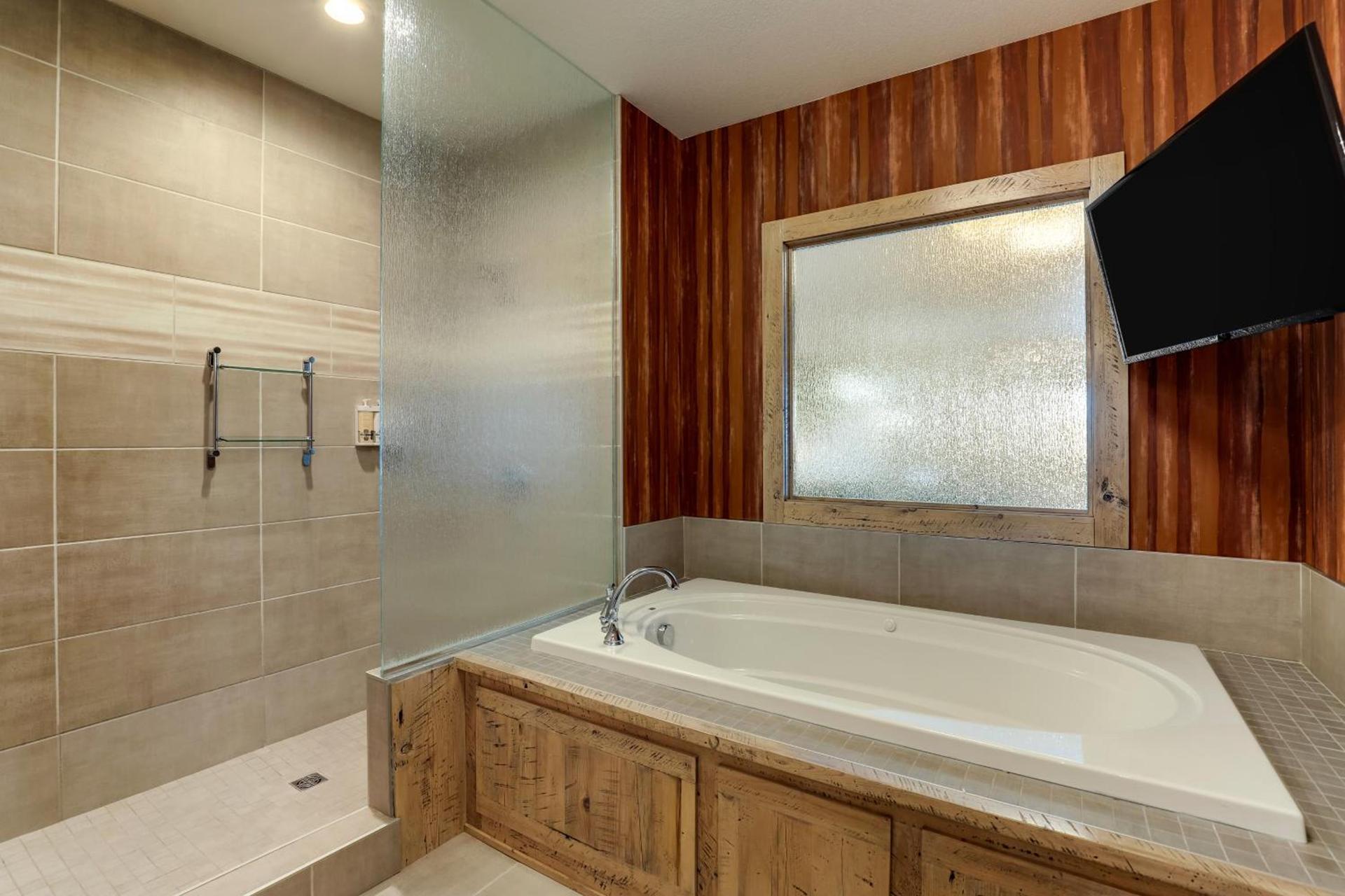Stoney Creek Hotel Tulsa - Broken Arrow photo 56