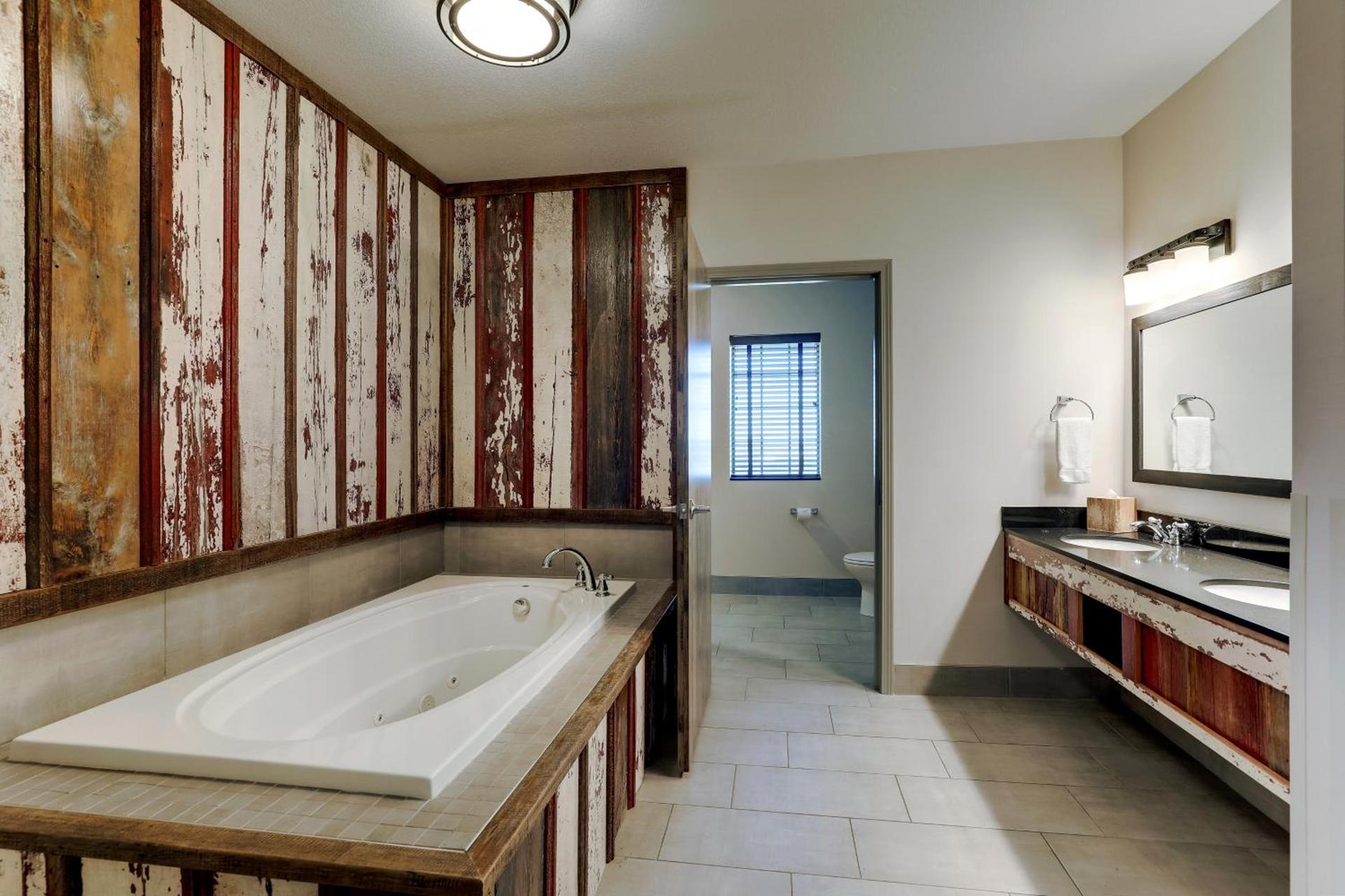 Stoney Creek Hotel Tulsa - Broken Arrow photo 69