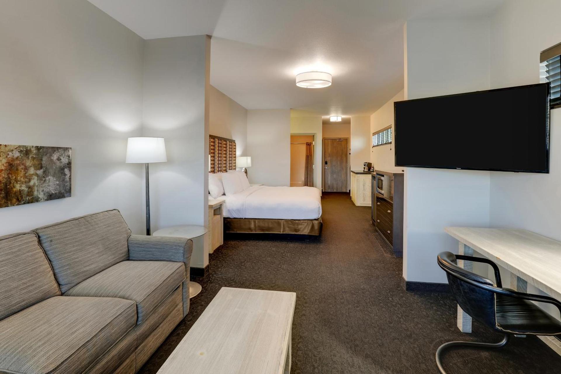 Stoney Creek Hotel Tulsa - Broken Arrow photo 79