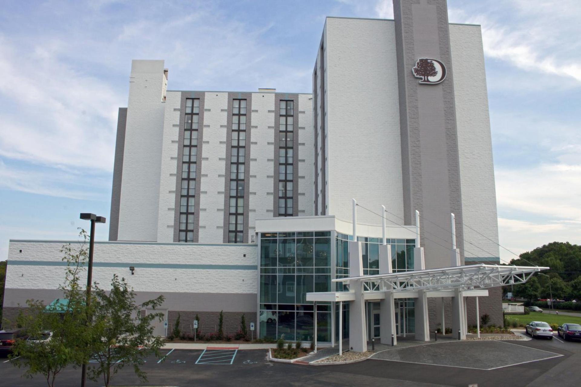 DoubleTree by Hilton Virginia Beach — hotel in Virginia Beach
