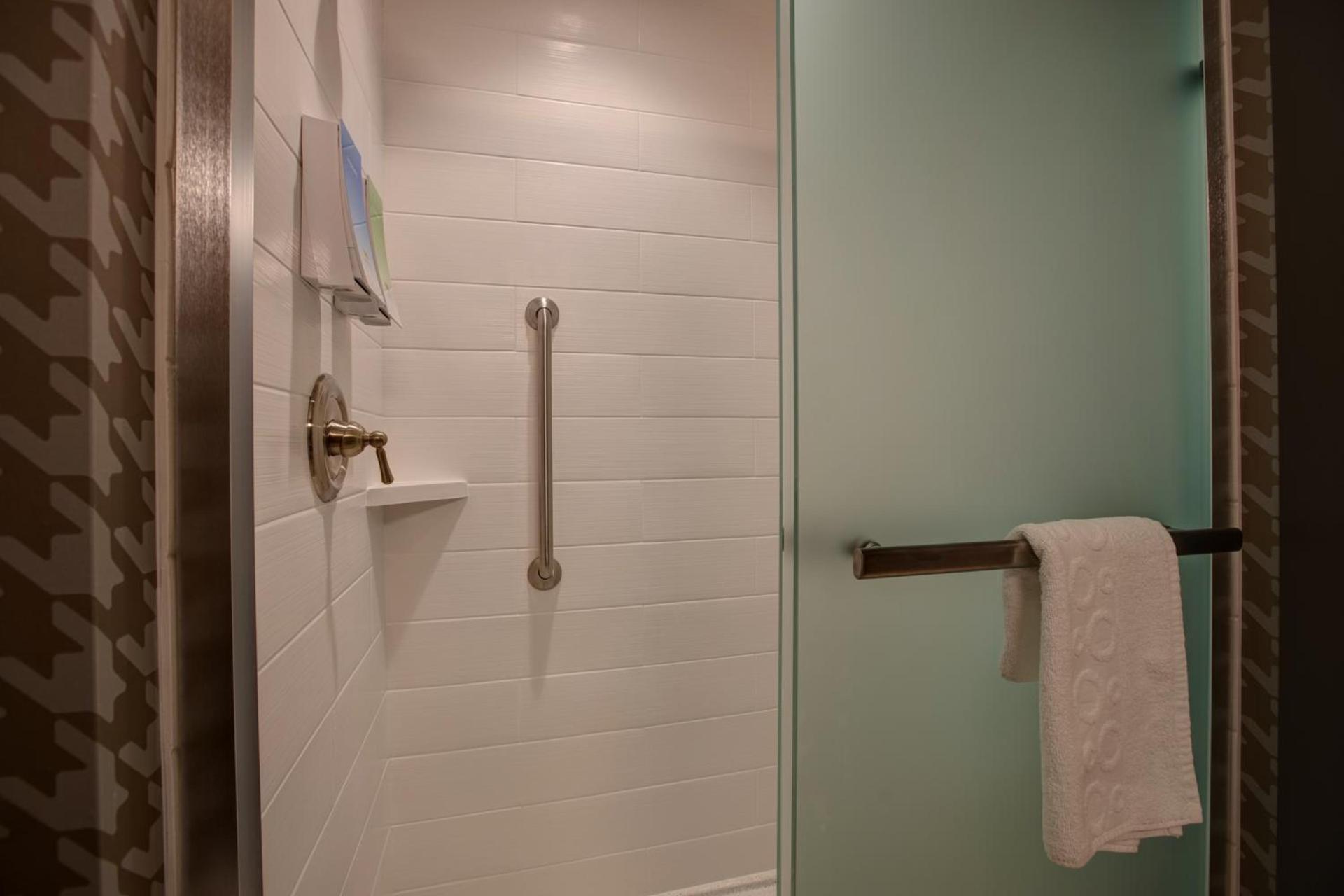 Home2 Suites By Hilton Charlotte Uptown photo 71