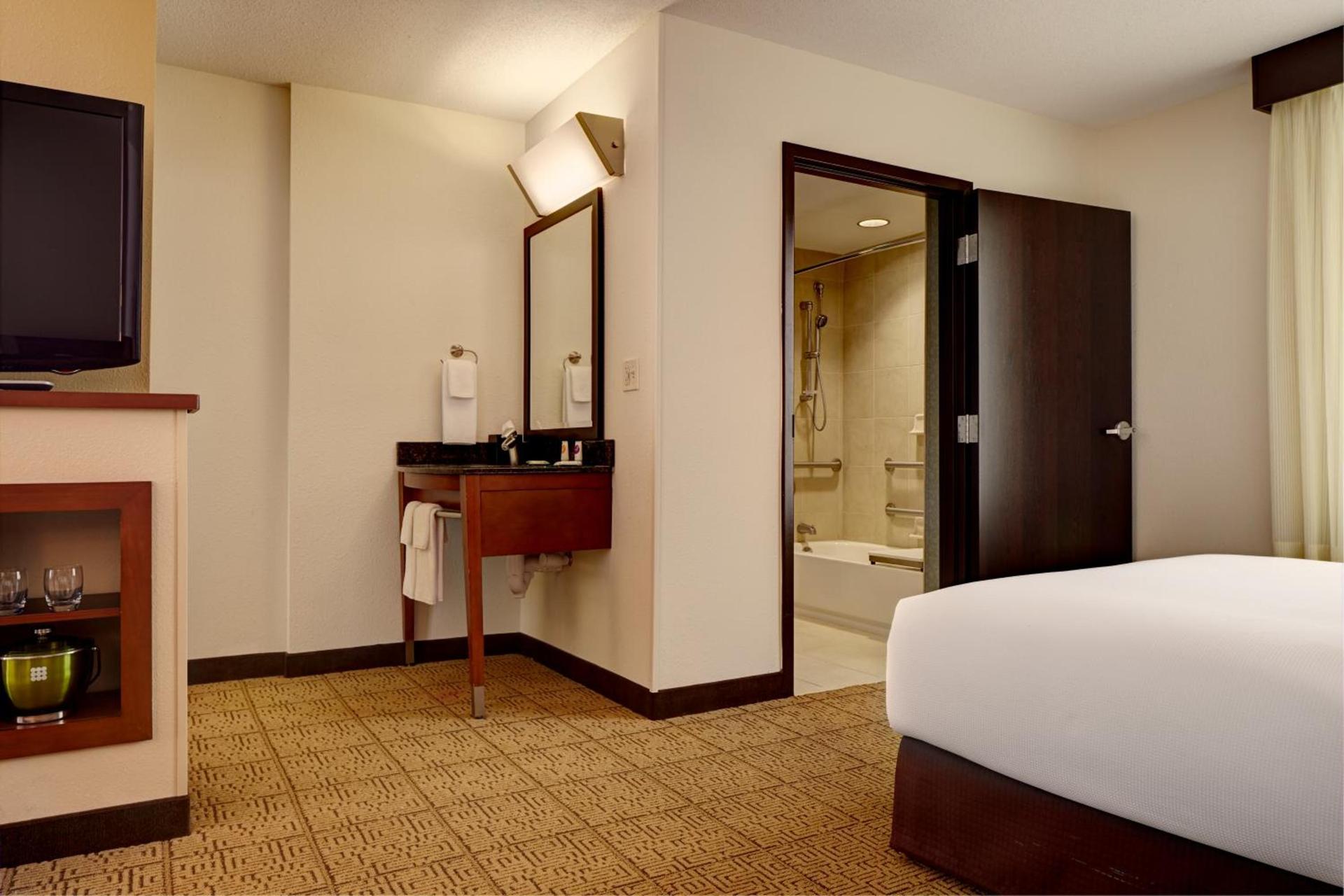 Hyatt Place Fort Myers Estero - Newly Renovated photo 27