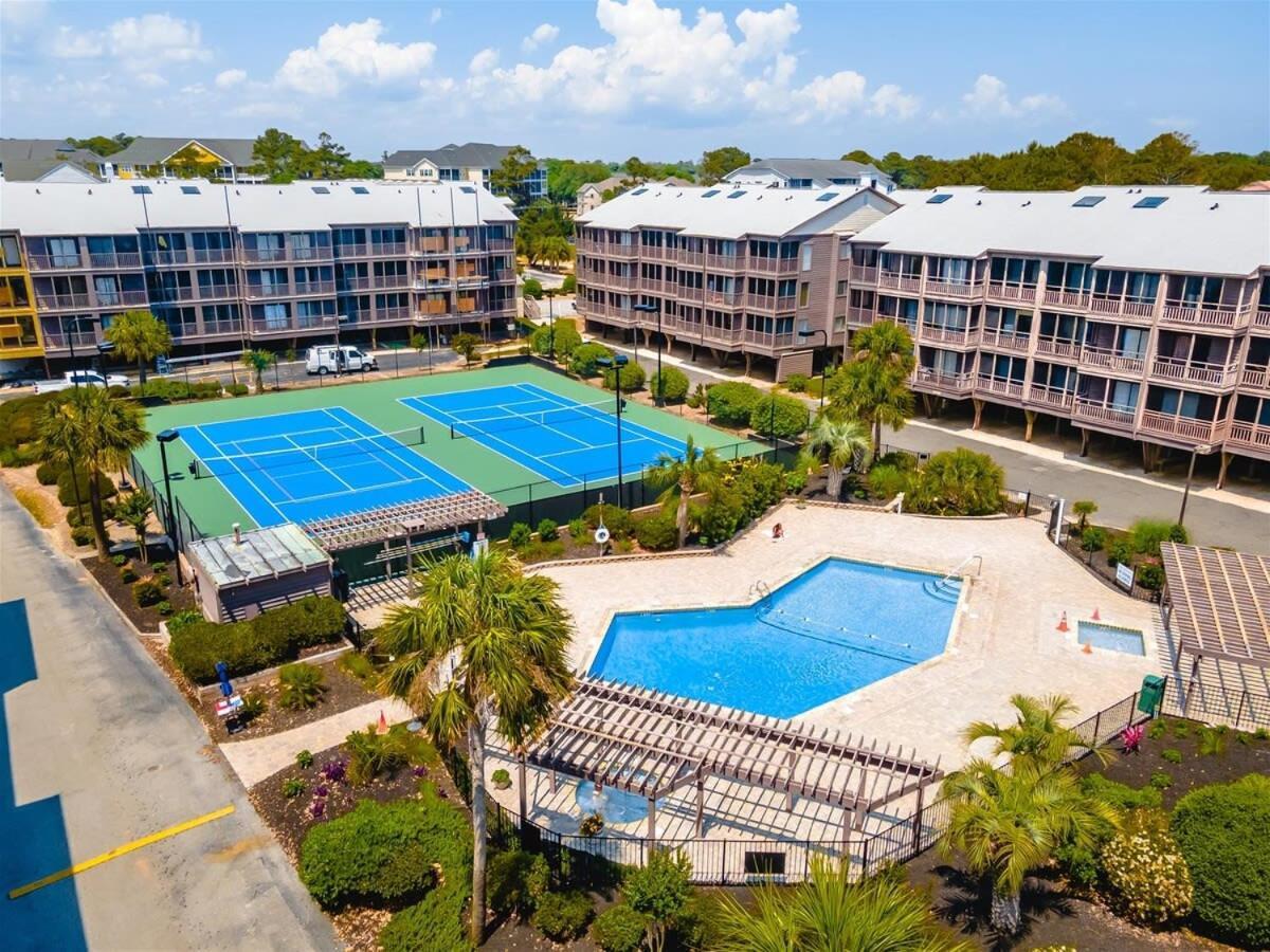 Top Resort & Location with Oceanfront Pool 50 Yards to Beach photo 28