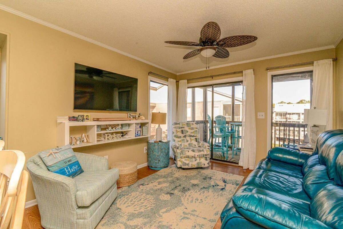 Top Resort & Location with Oceanfront Pool 50 Yards to Beach photo 4