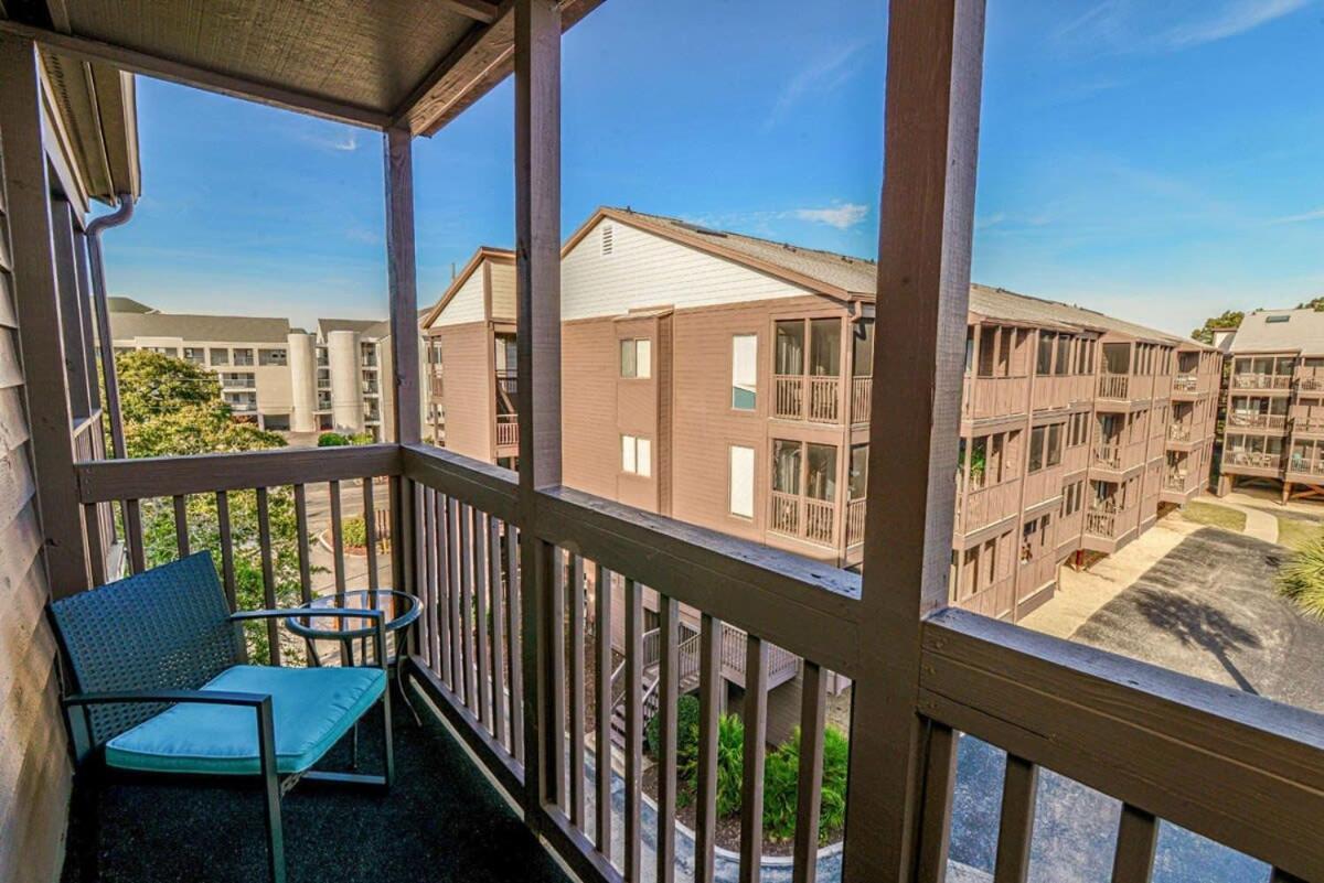 Top Resort & Location with Oceanfront Pool 50 Yards to Beach photo 2