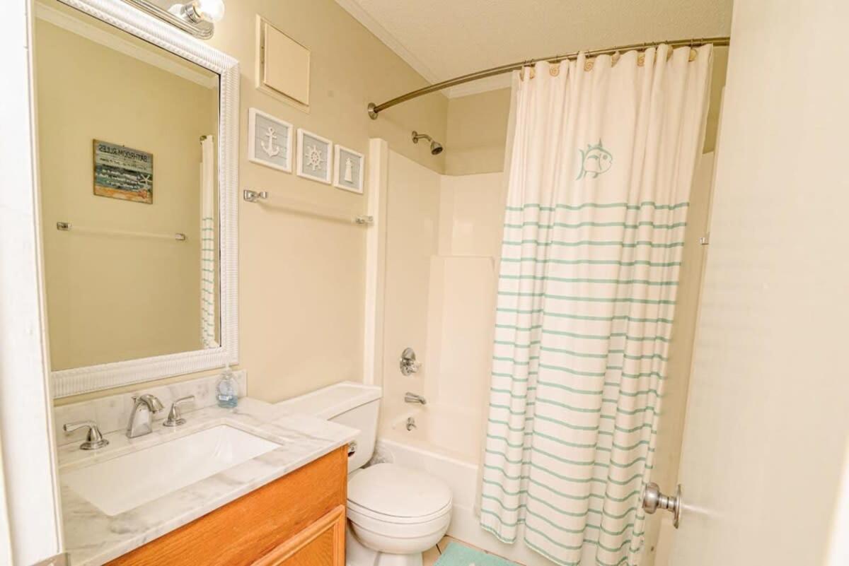 Top Resort & Location with Oceanfront Pool 50 Yards to Beach photo 8