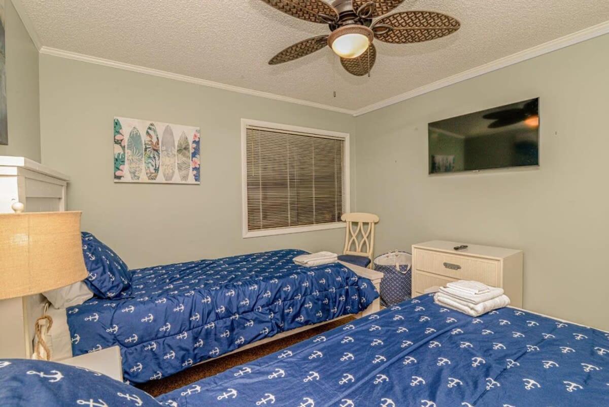 Top Resort & Location with Oceanfront Pool 50 Yards to Beach photo 50