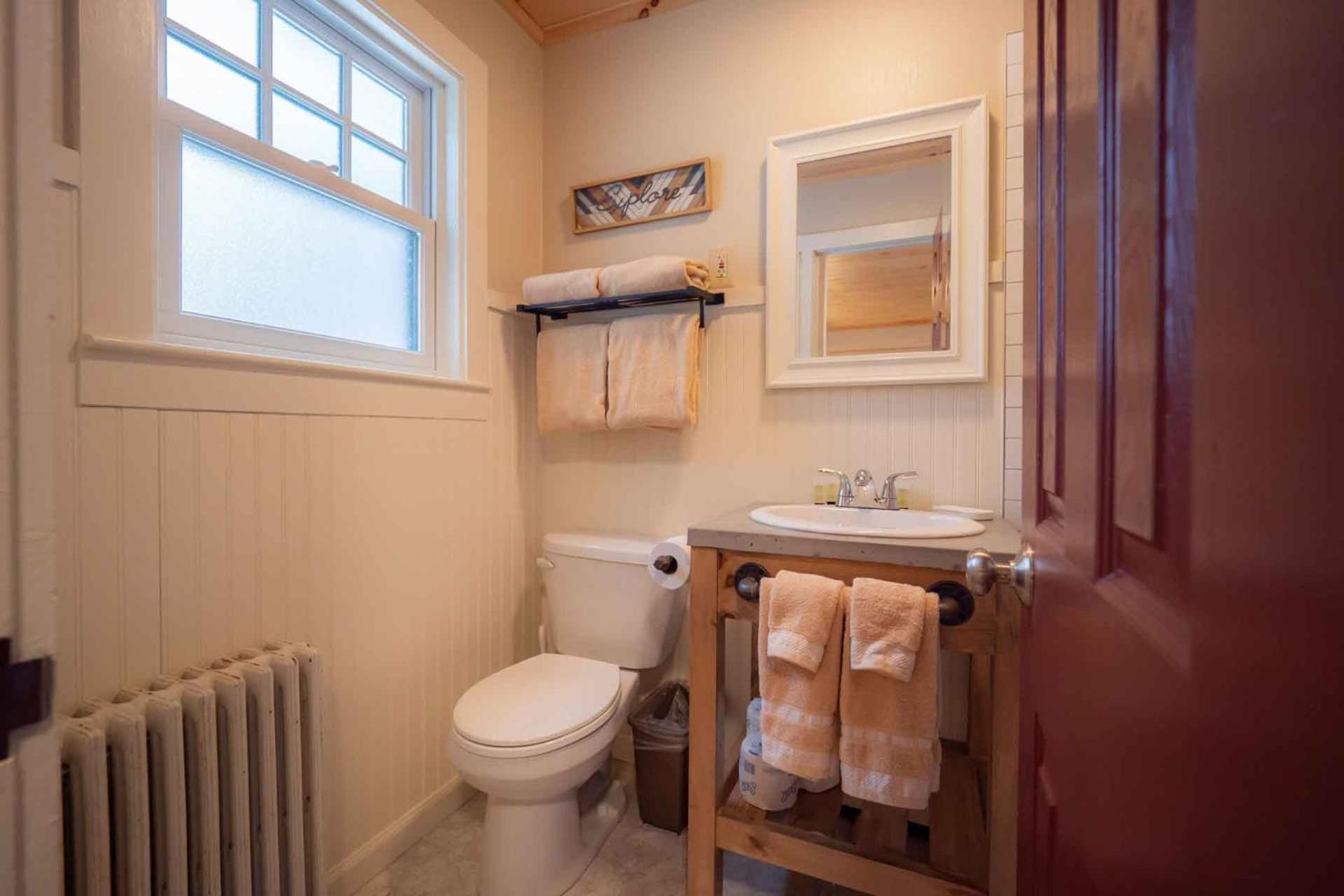 The Snowshoe Lodge photo 19