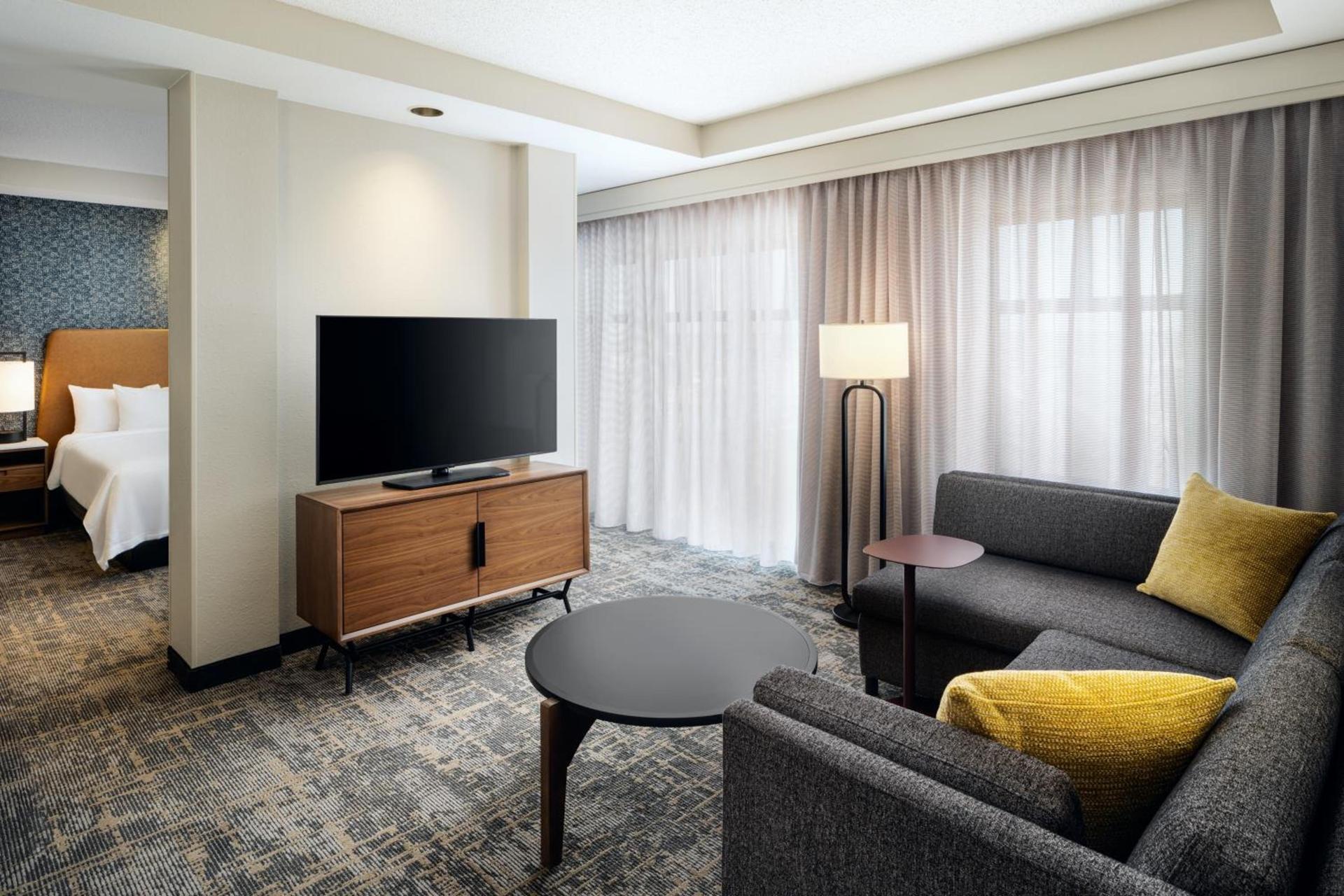 Embassy Suites Lincoln photo 35