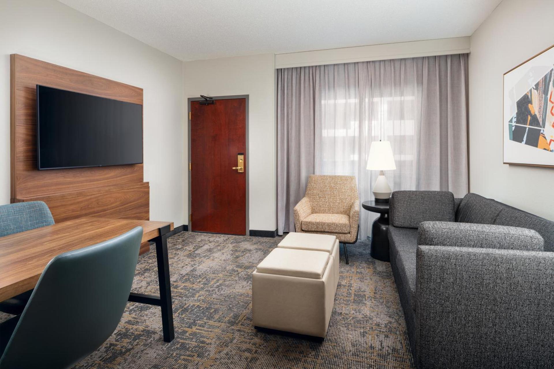 Embassy Suites Lincoln photo 40