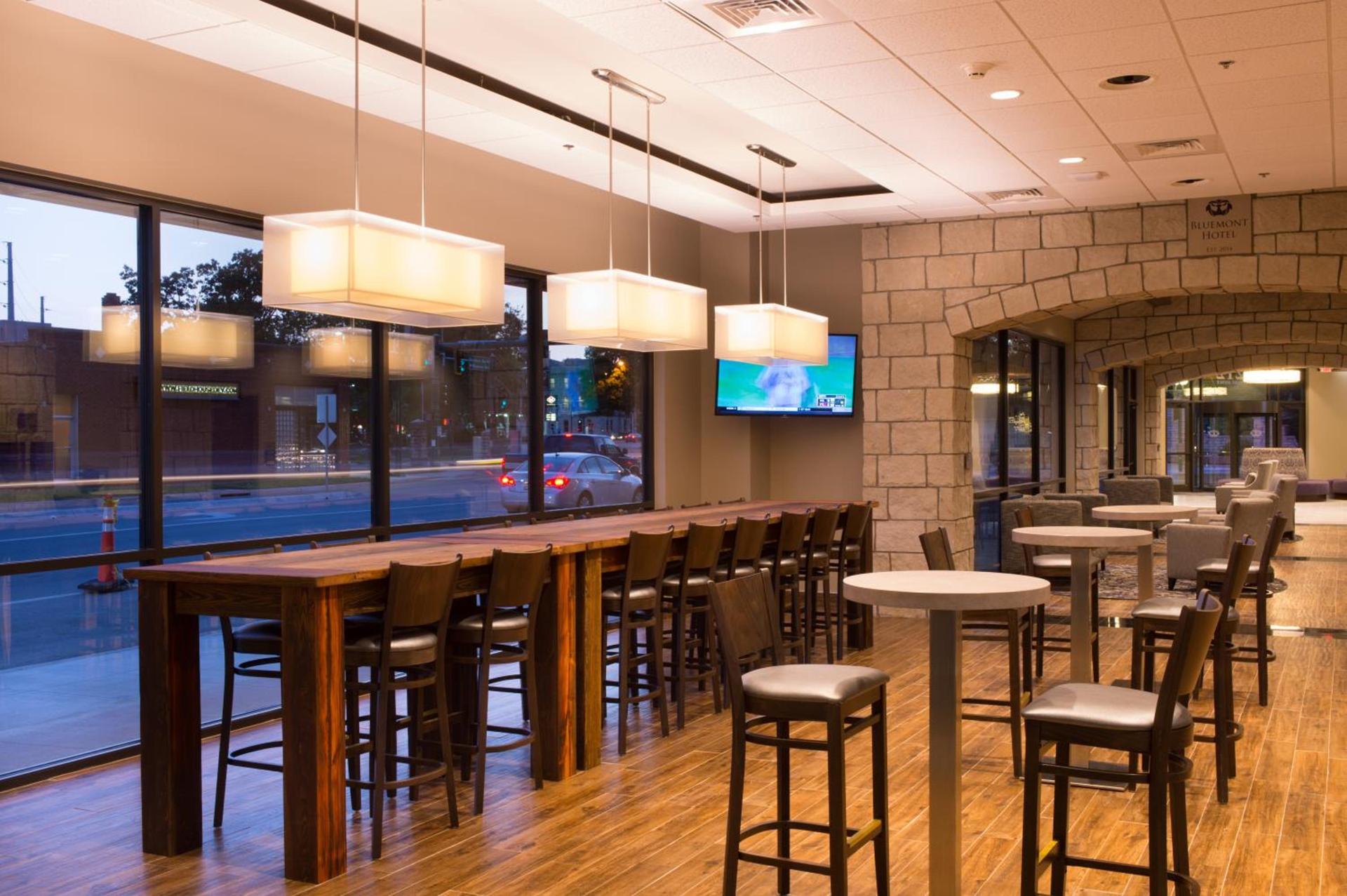Bluemont Hotel photo 31