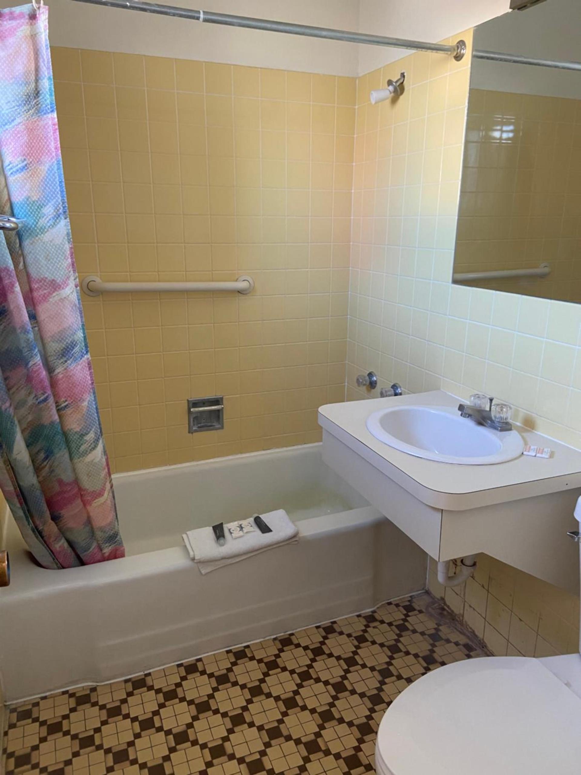 Hastings Inn photo 4