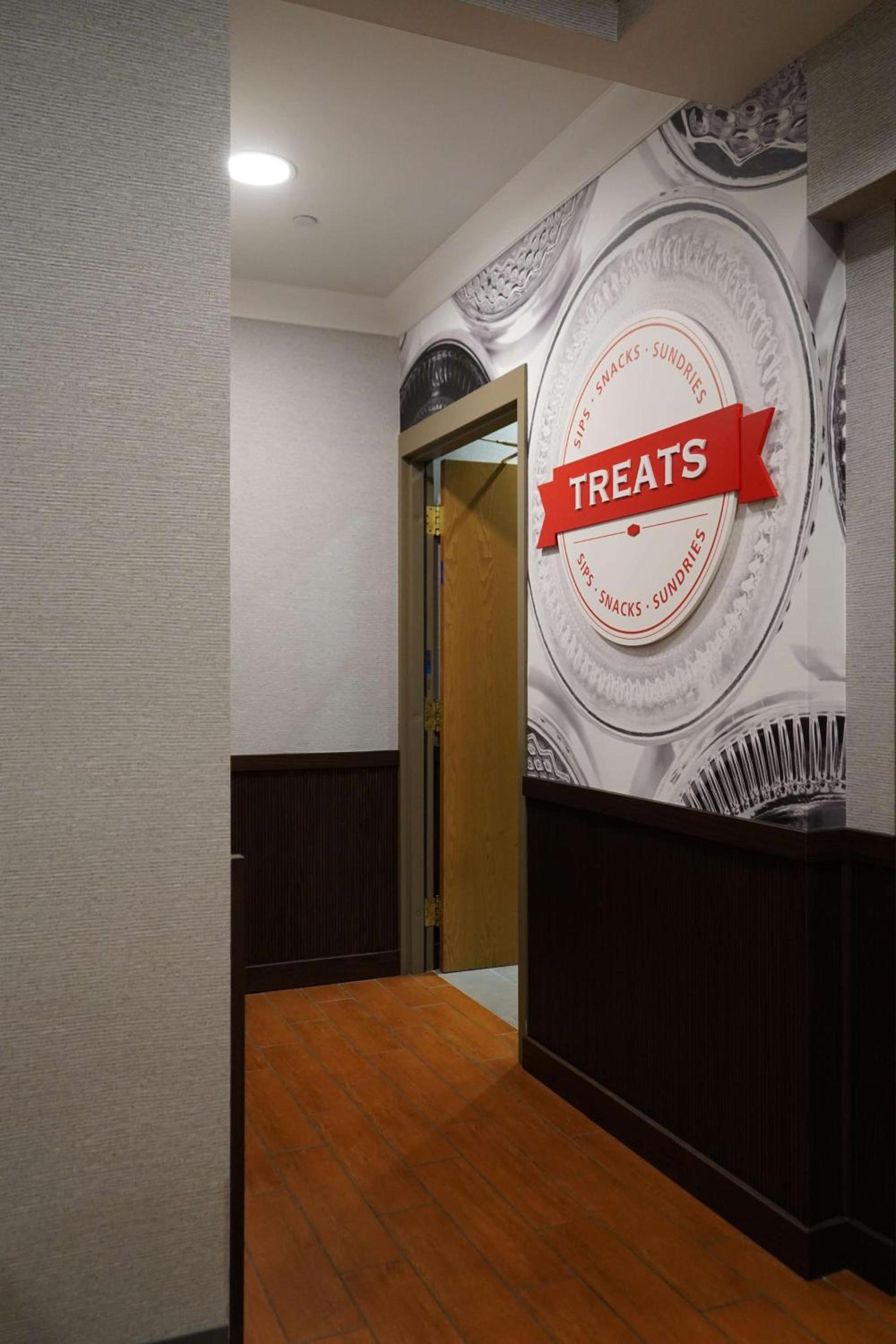Hampton Inn & Suites Chicago/Aurora photo 33