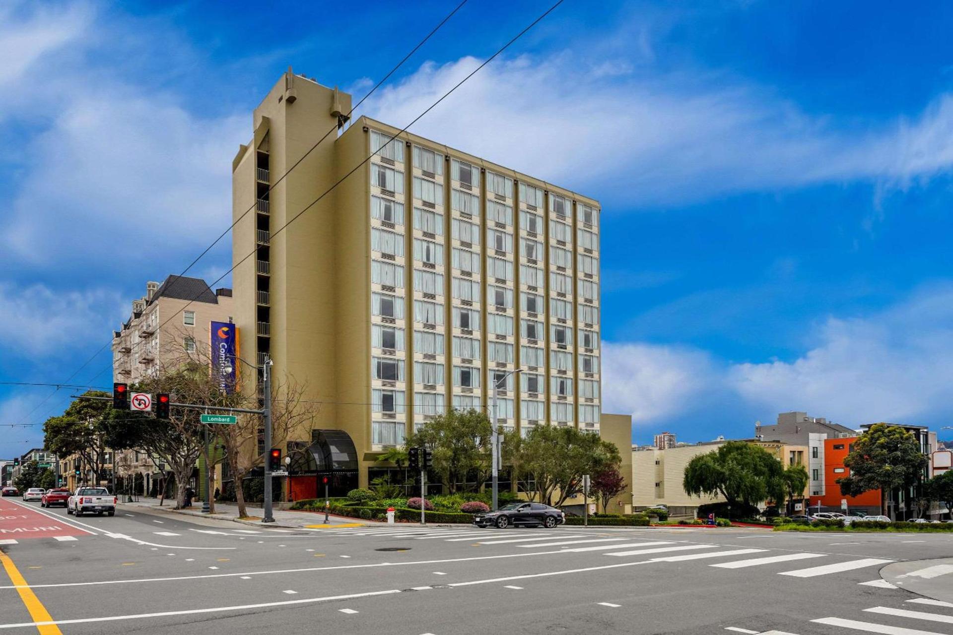 Comfort Inn By the Bay photo 1
