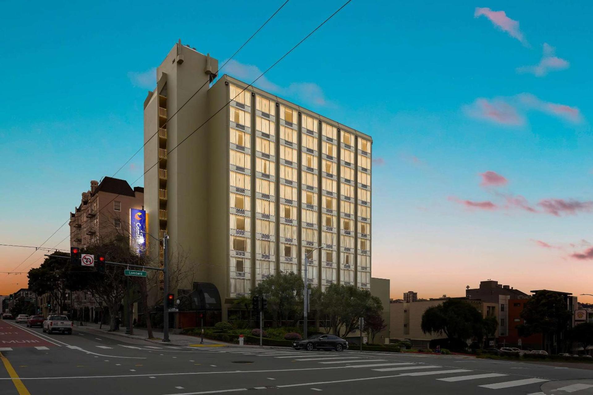 Comfort Inn By the Bay photo 5
