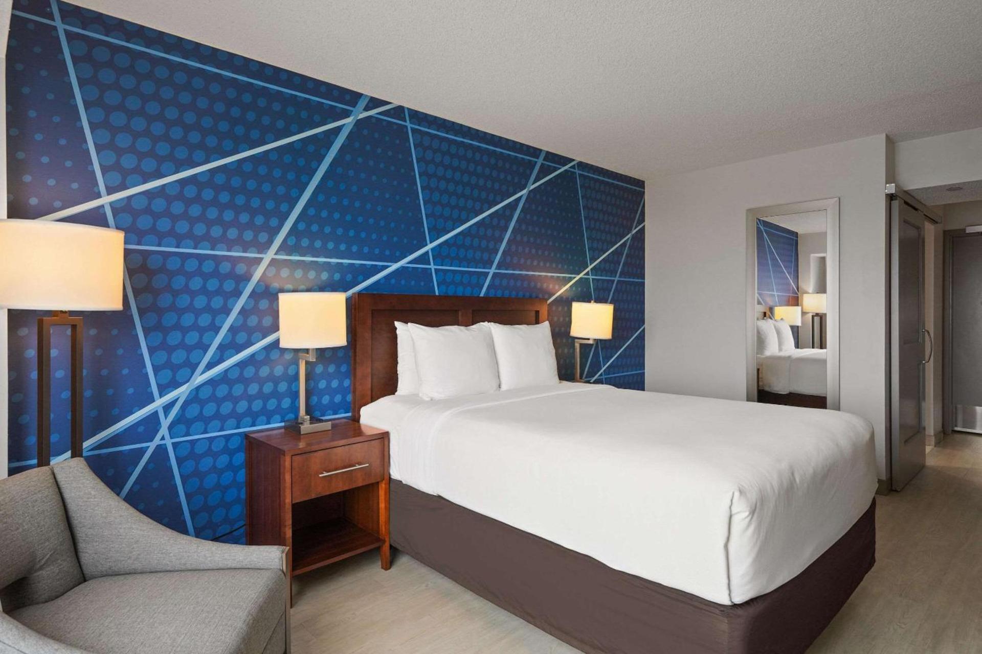 Comfort Inn By the Bay photo 16