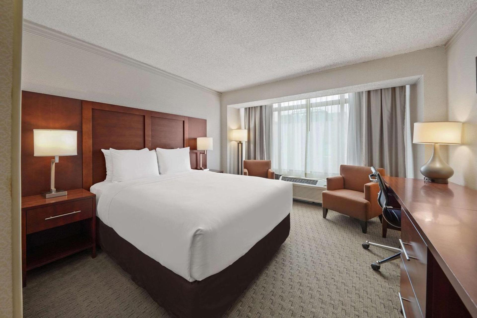Comfort Inn By the Bay photo 22
