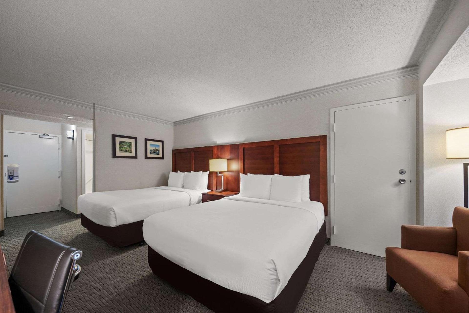 Comfort Inn By the Bay photo 26