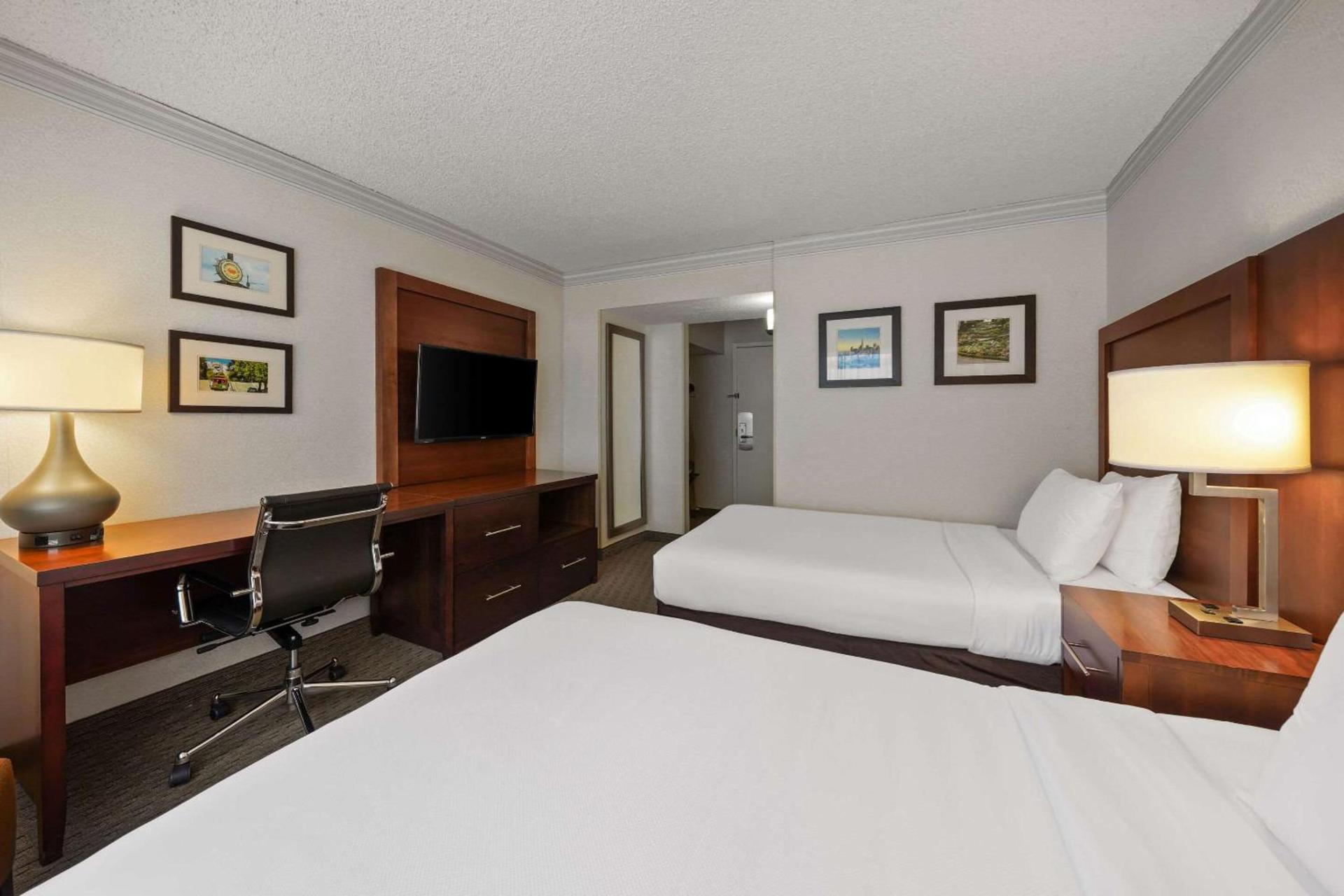 Comfort Inn By the Bay photo 30