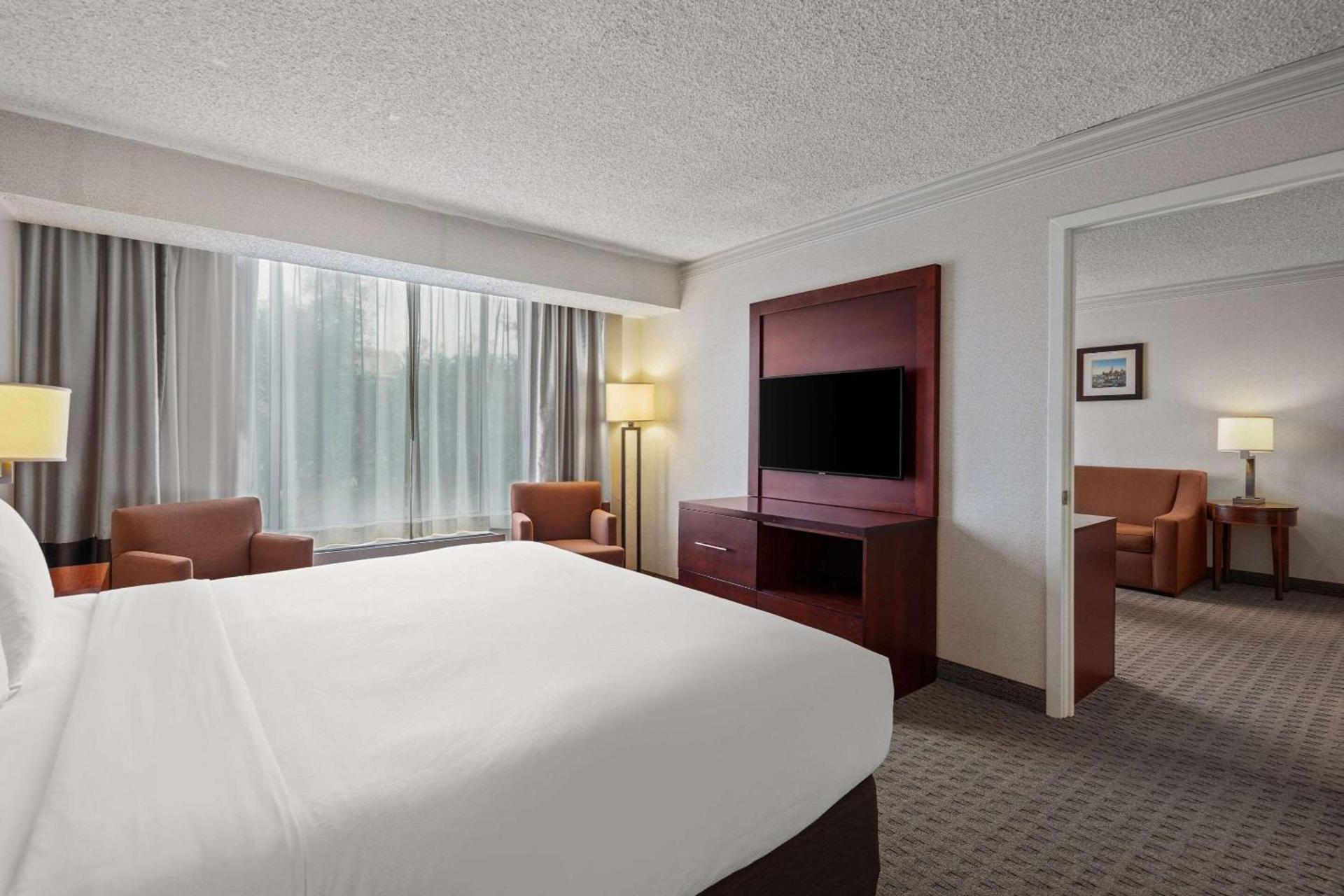Comfort Inn By the Bay photo 35