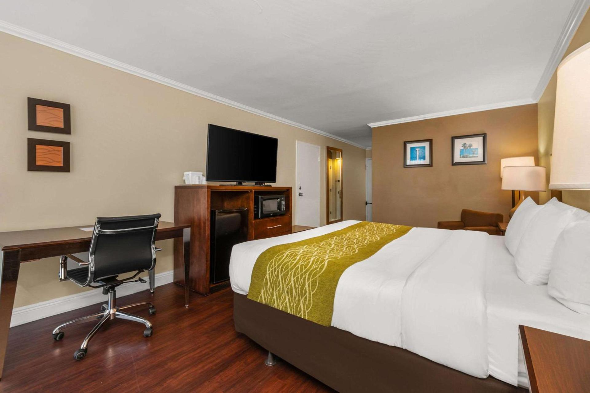 Comfort Inn Oceanside Deerfield Beach photo 18