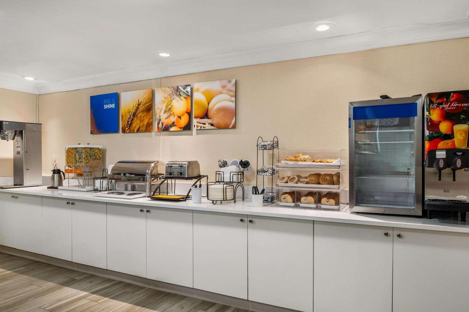 Comfort Inn Oceanside Deerfield Beach photo 27