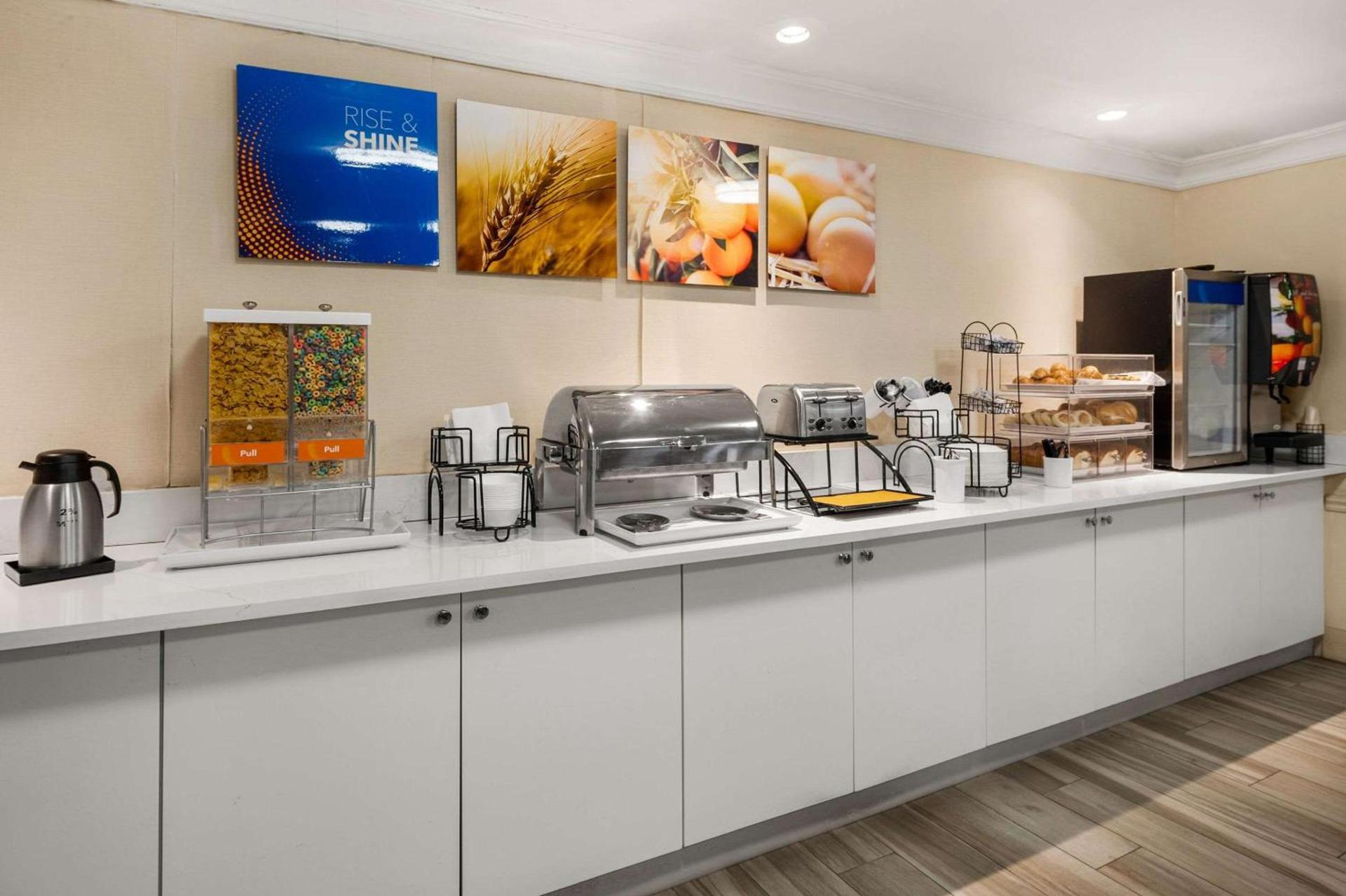 Comfort Inn Oceanside Deerfield Beach photo 26