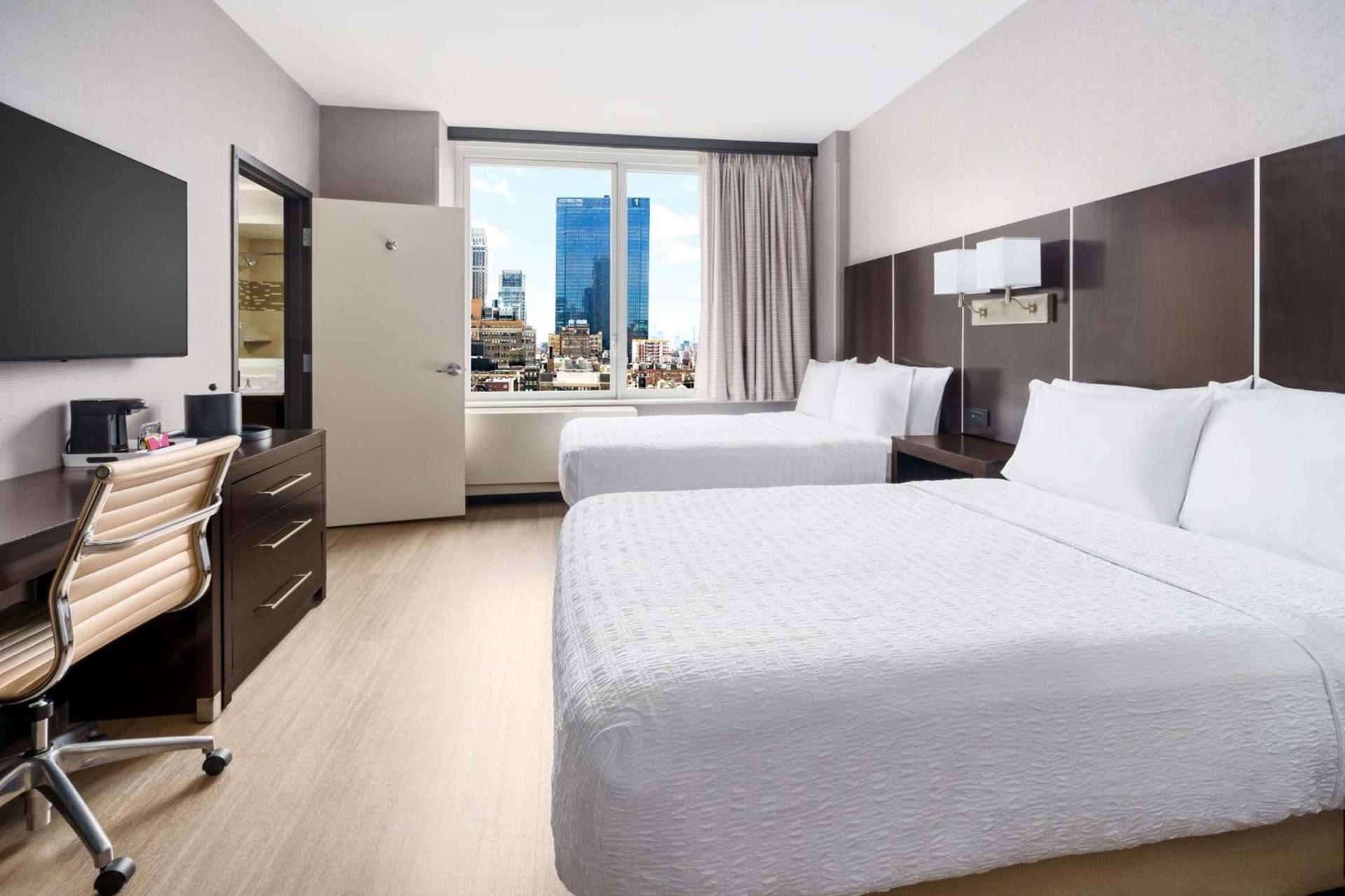 Hampton Inn Times Square Central photo 18
