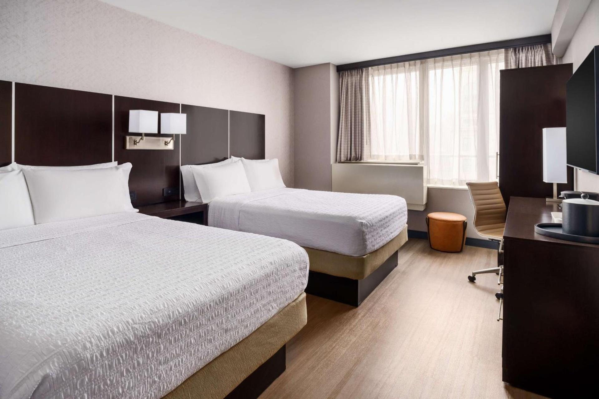 Hampton Inn Times Square Central photo 36