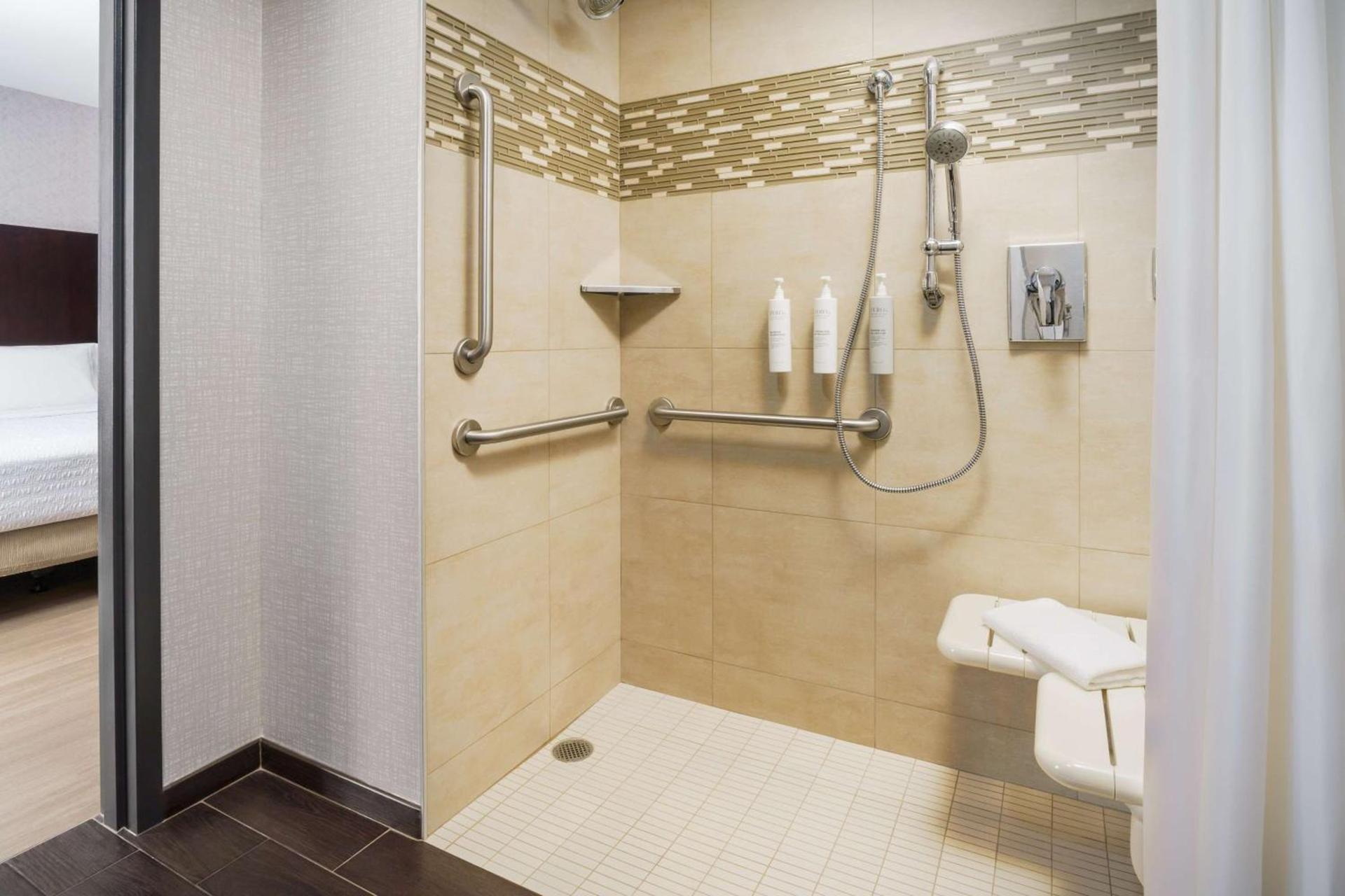 Hampton Inn Times Square Central photo 27