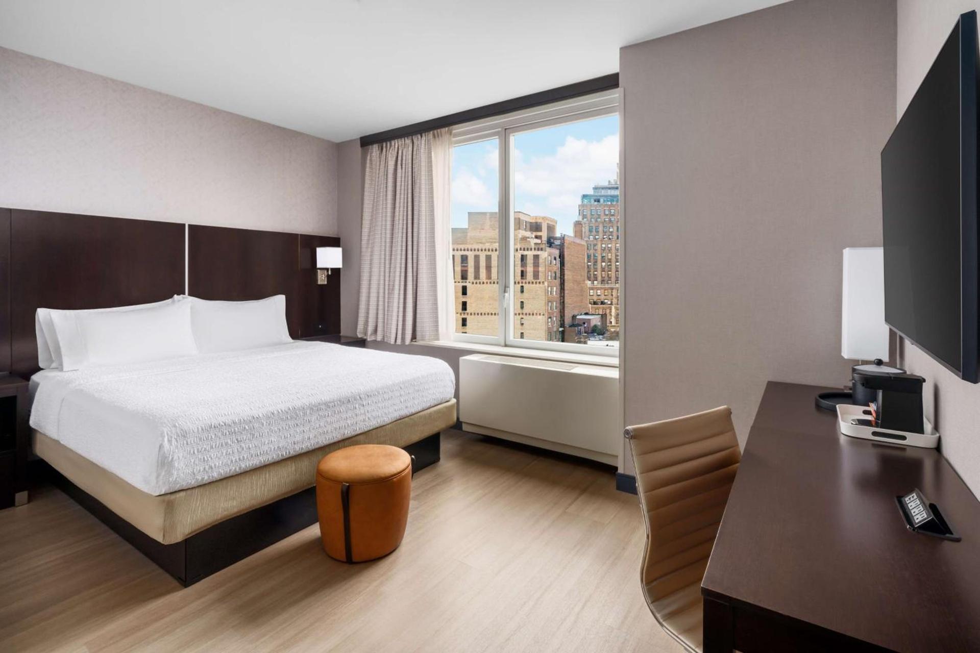 Hampton Inn Times Square Central photo 29