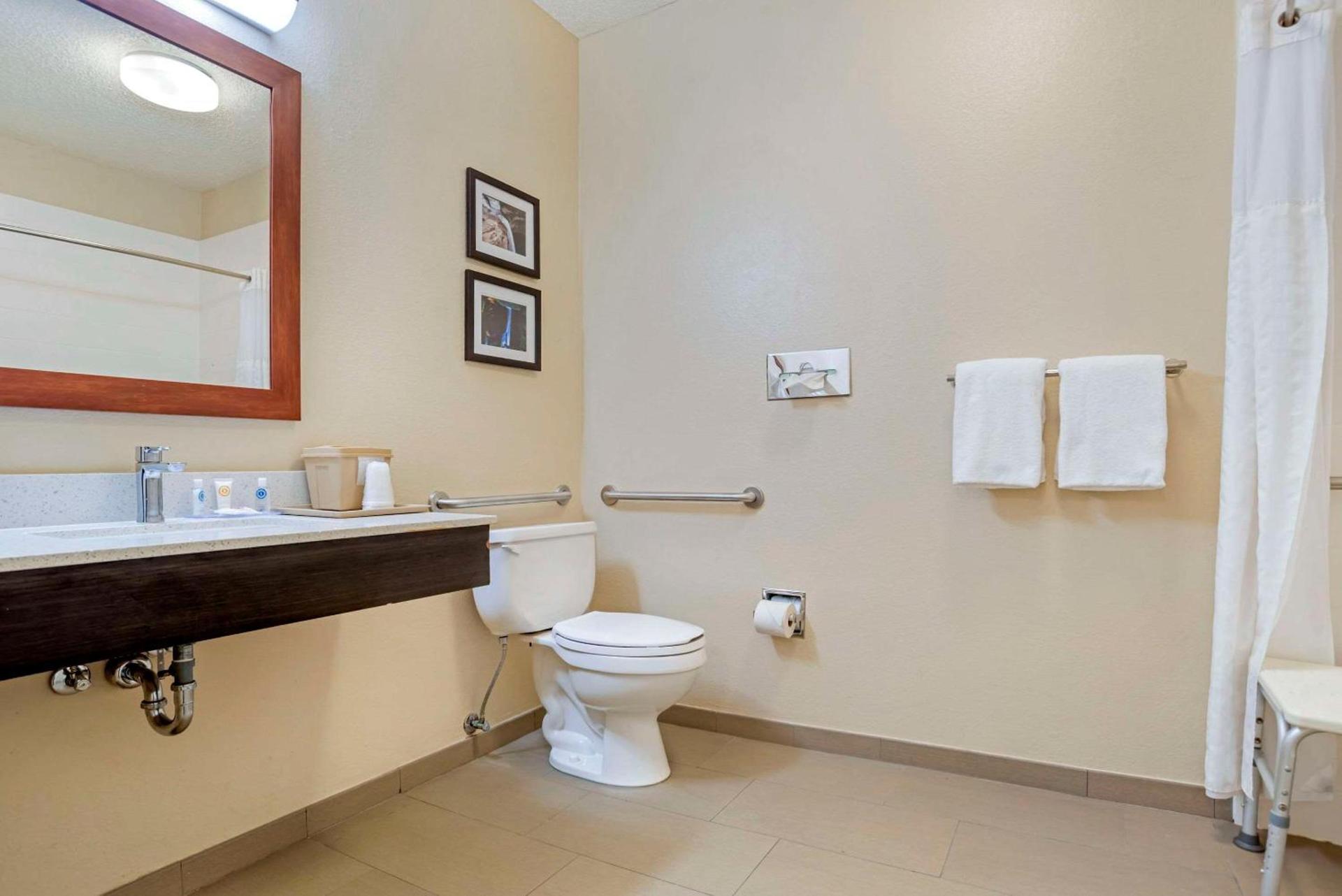 Comfort Inn Greenville I-65 photo 14