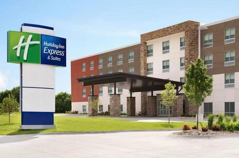 Holiday Inn Express & Suites Austin Airport East by IHG photo 3