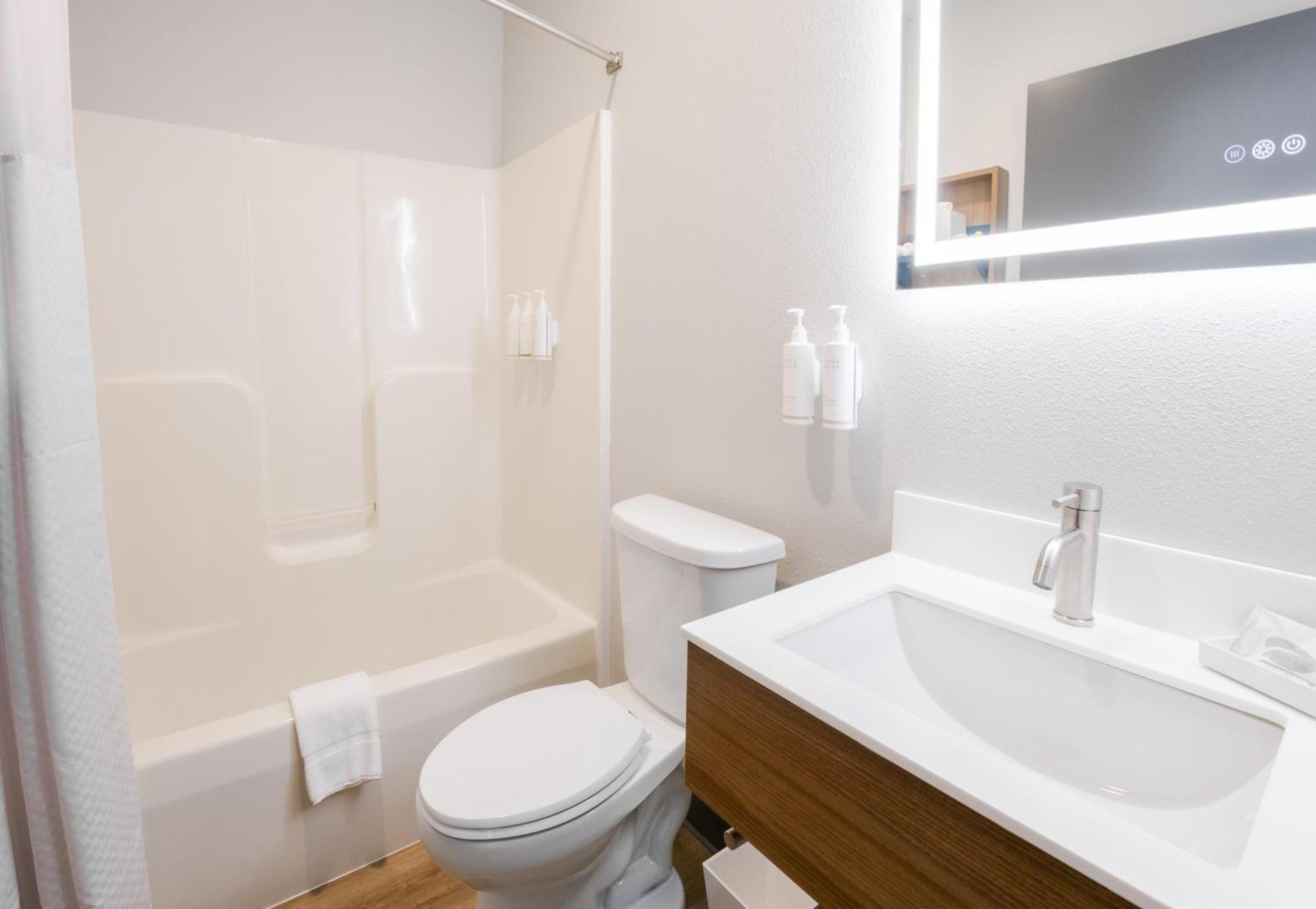 Microtel Inn & Suites Springville photo 43