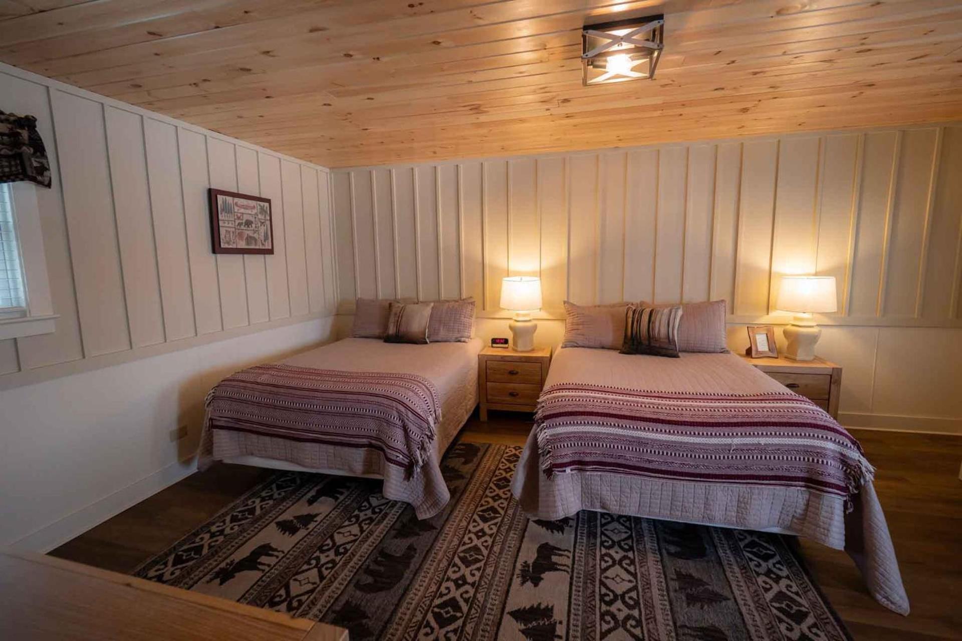 The Snowshoe Lodge photo 3