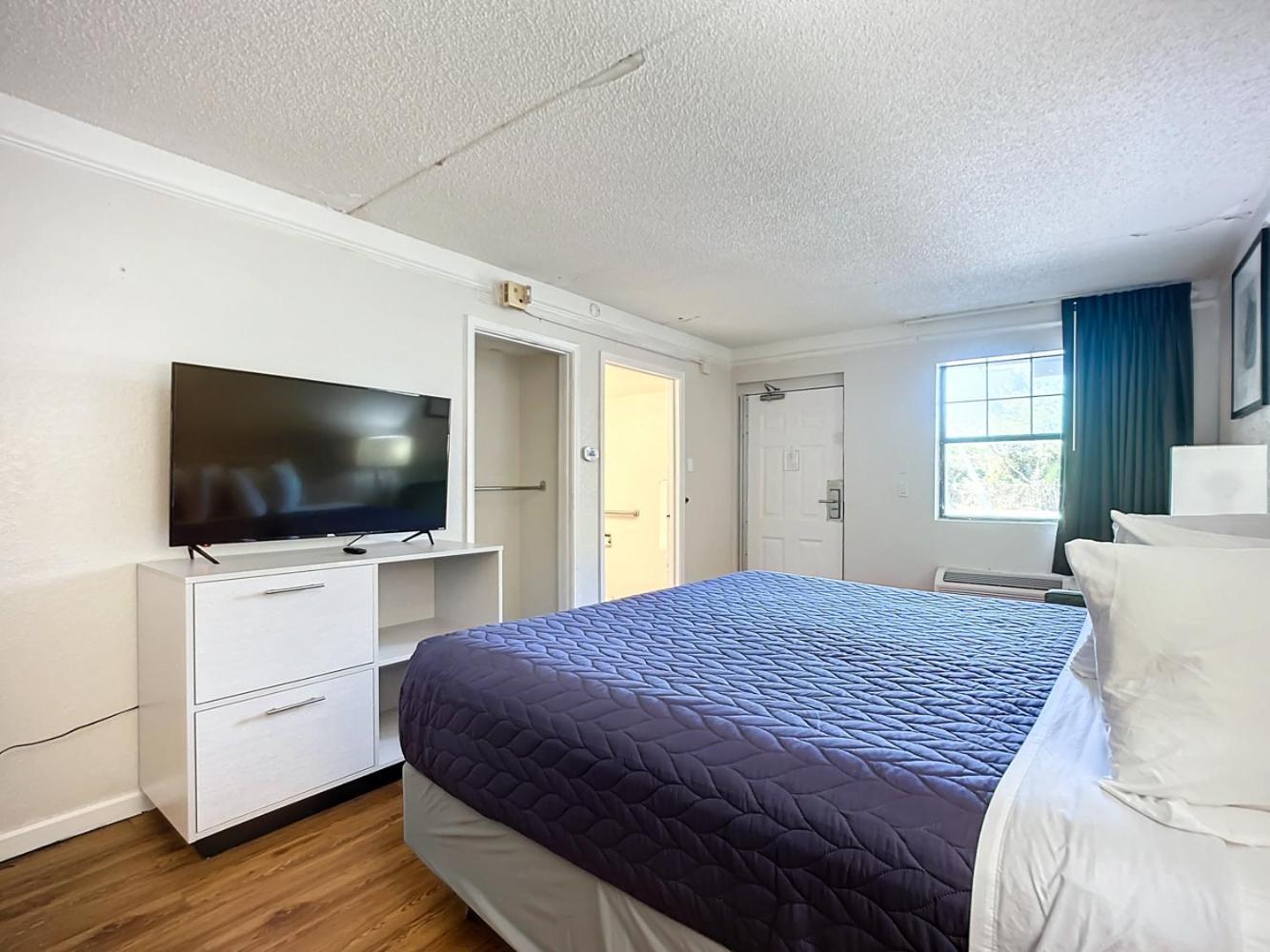 SoHo Inn and Suites Jacksonville North photo 9