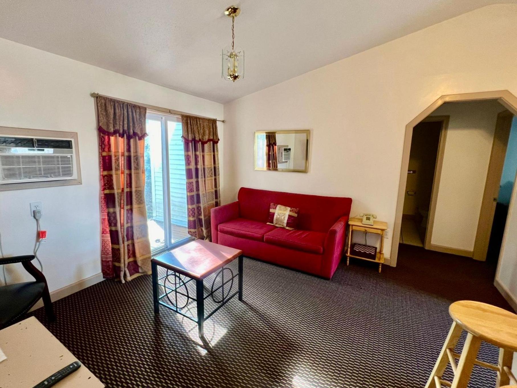 Saco River Motor Lodge & Suites photo 20
