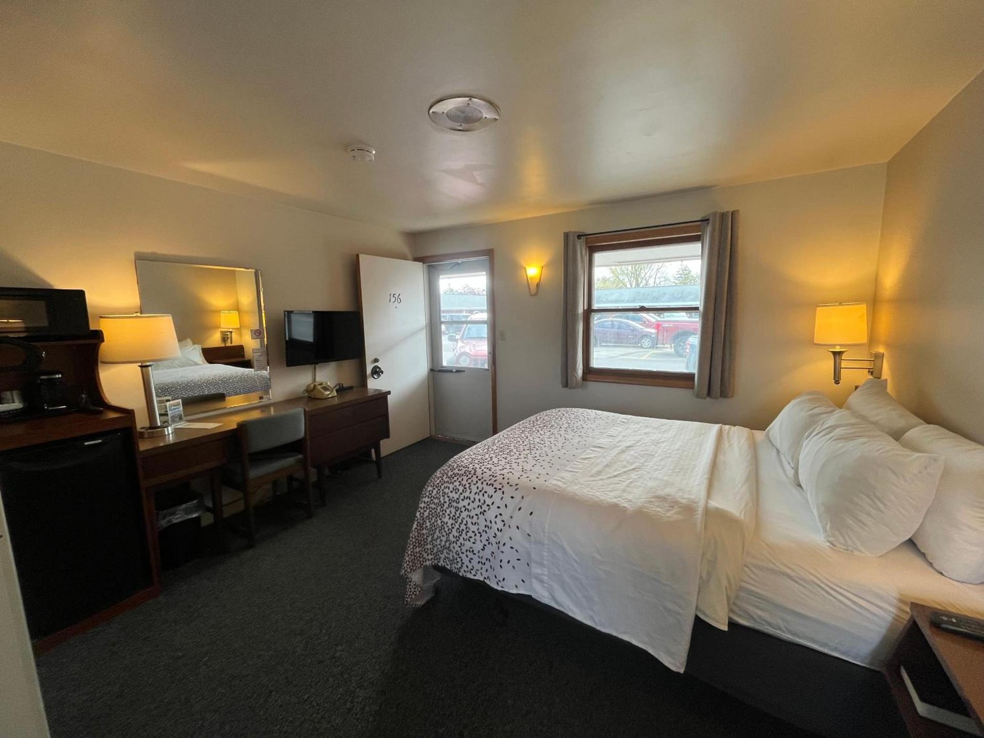 Bay Motel photo 36