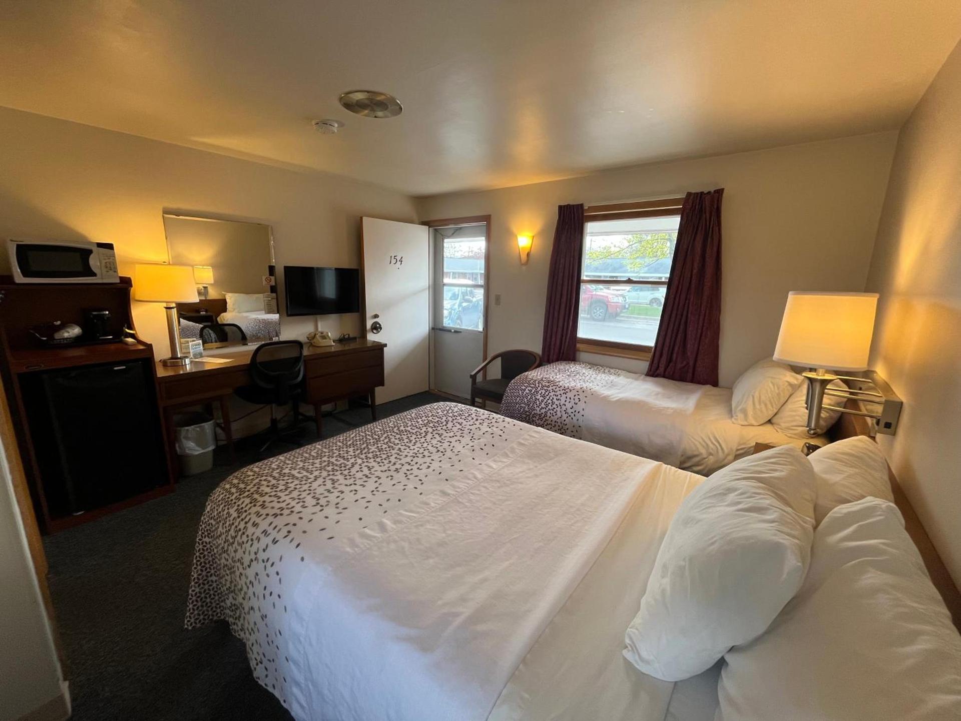 Bay Motel photo 41