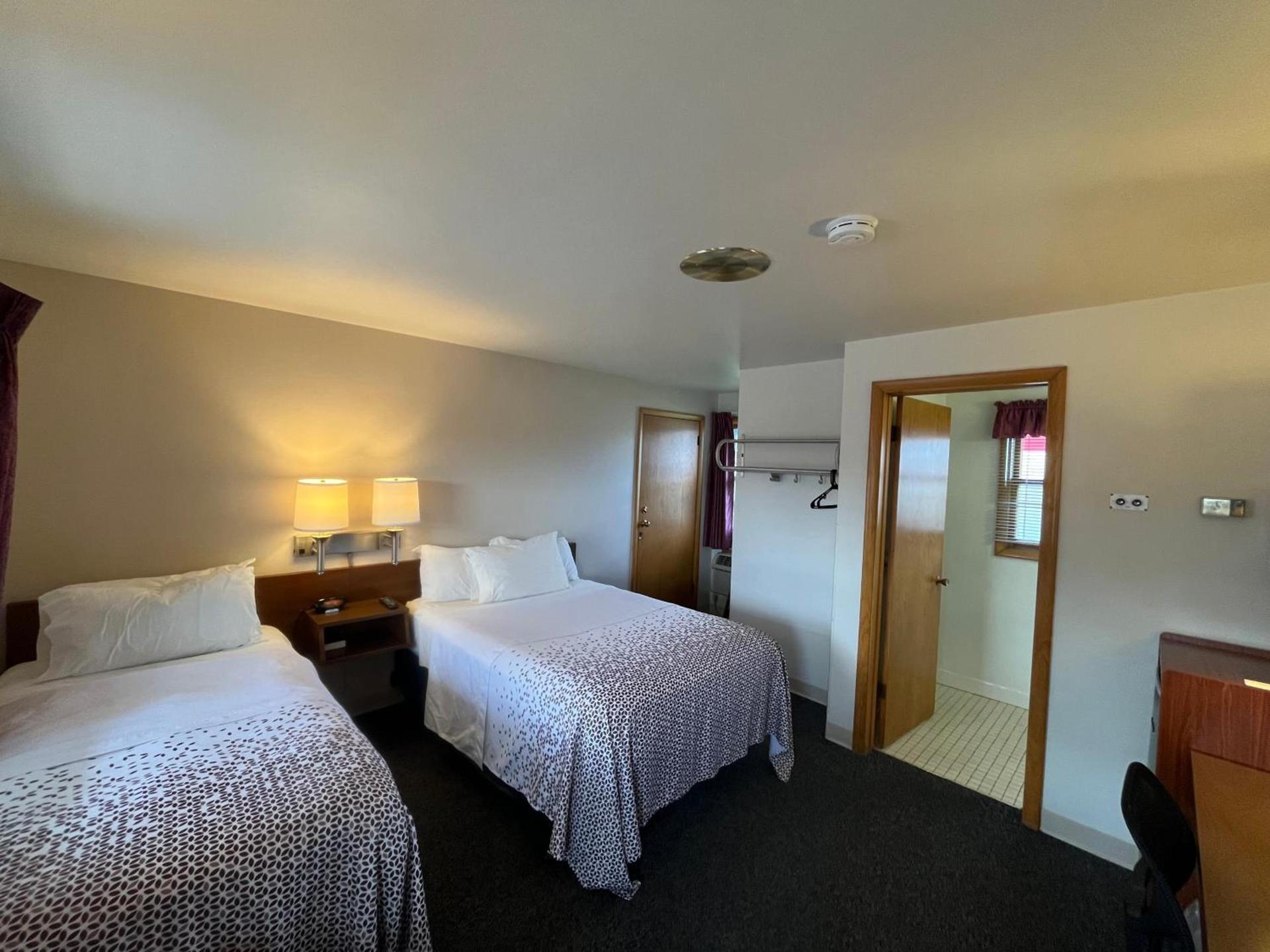 Bay Motel photo 42