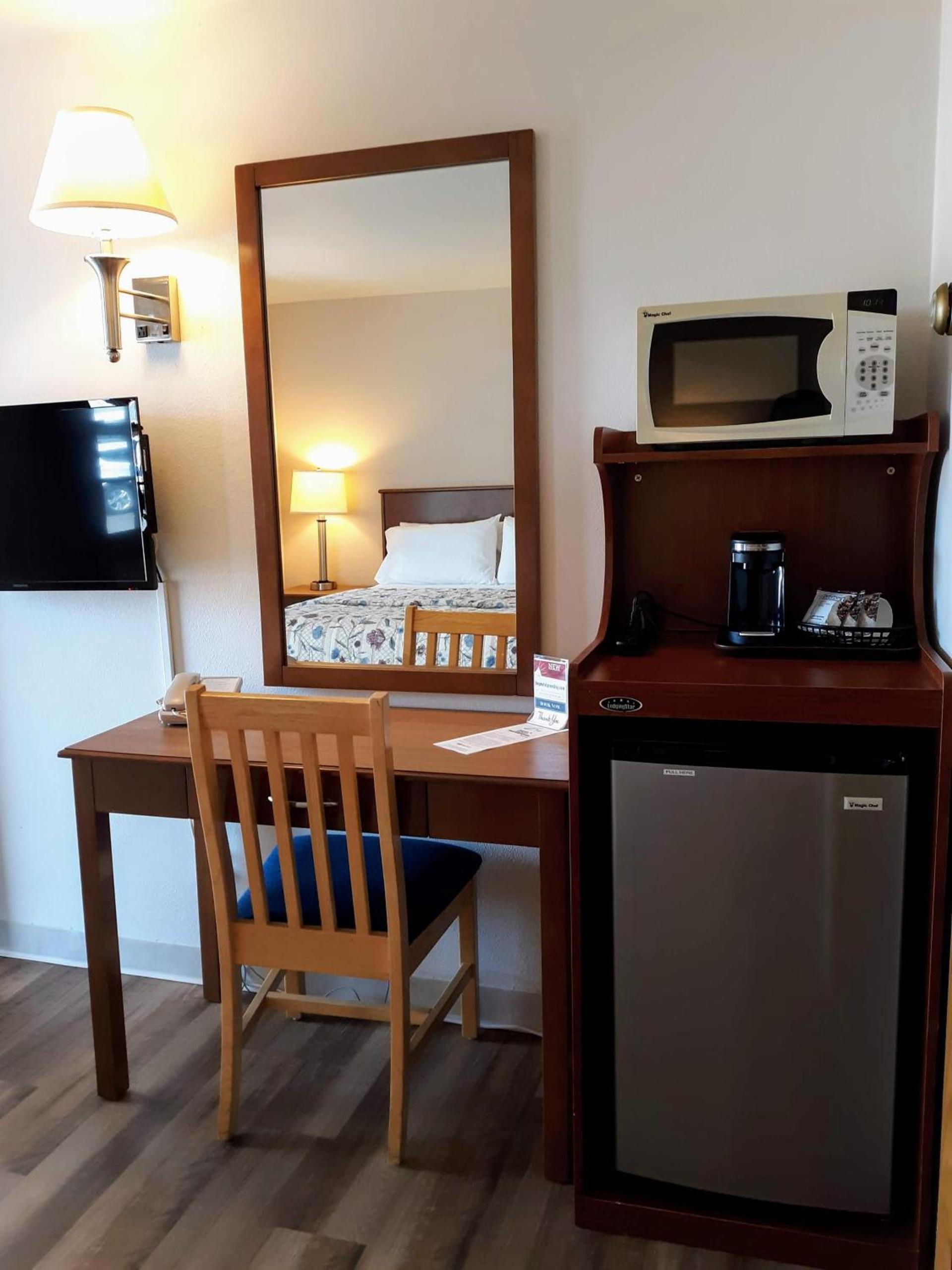 Bay Motel photo 43